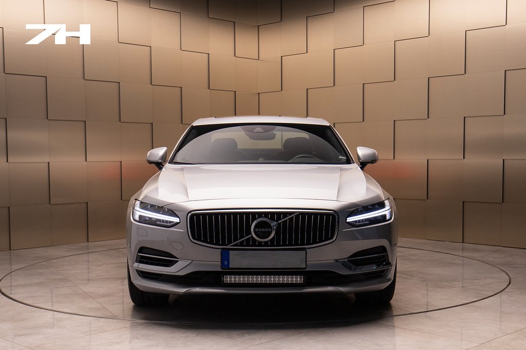 Volvo - S90