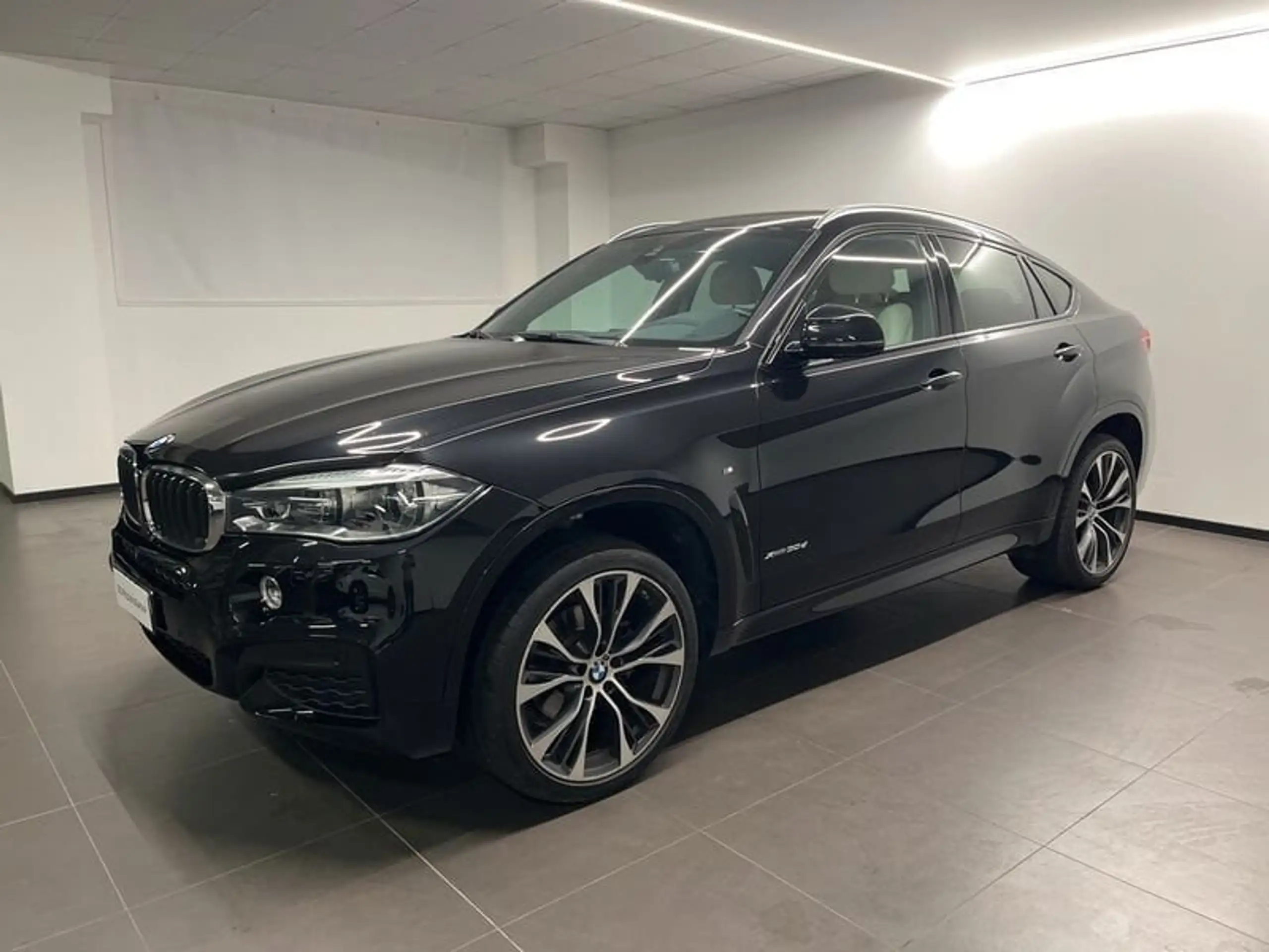 BMW - X6