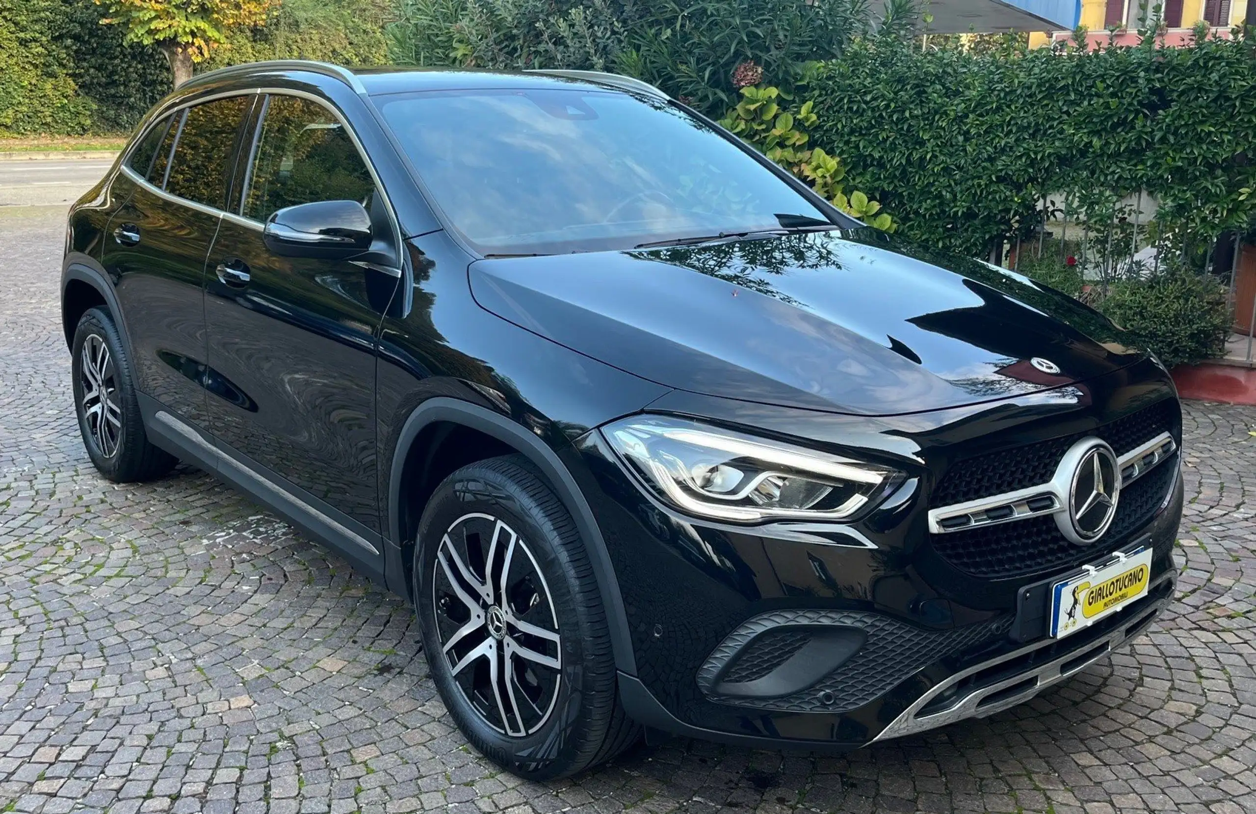 Mercedes-Benz - GLA 180