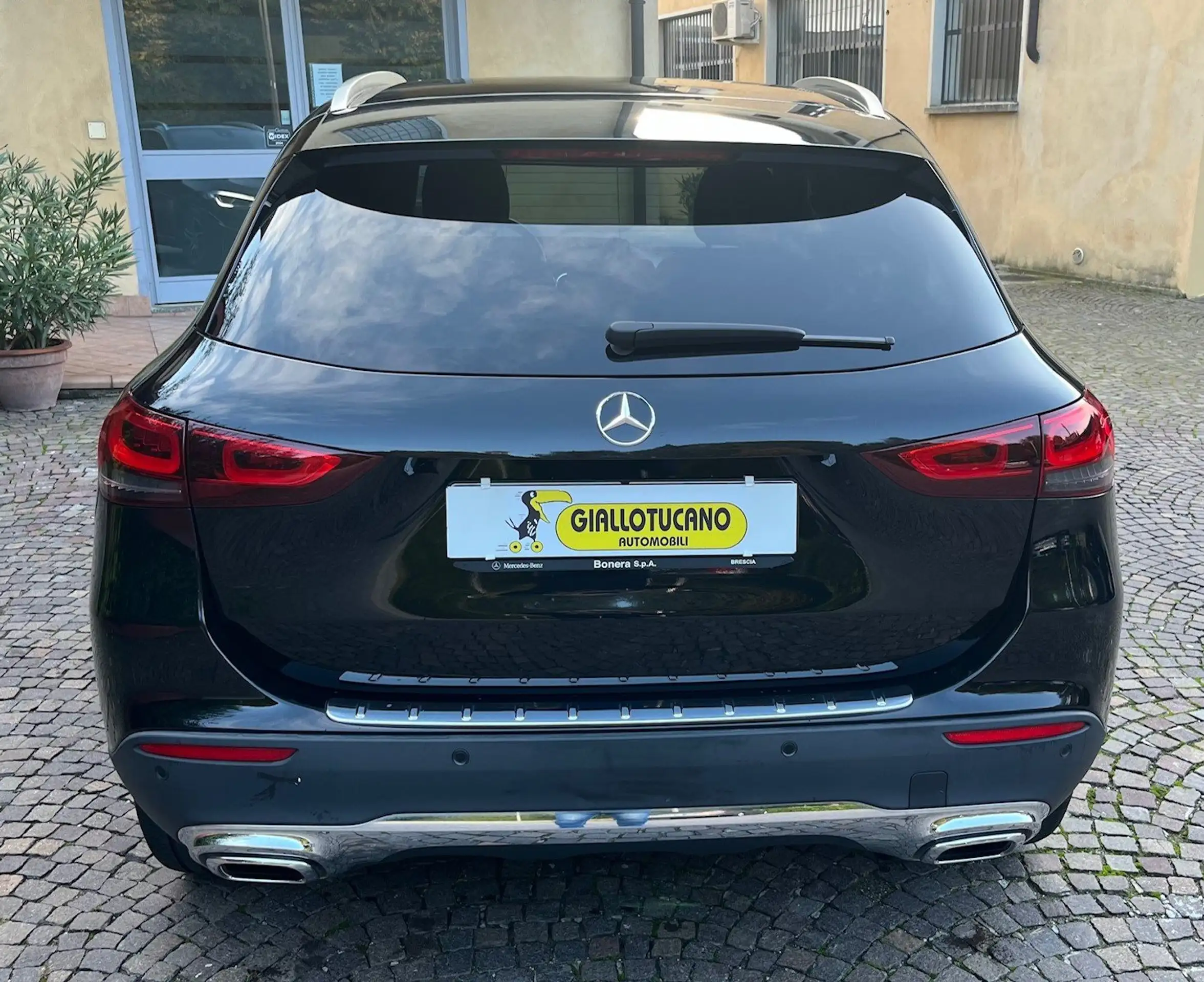 Mercedes-Benz - GLA 180