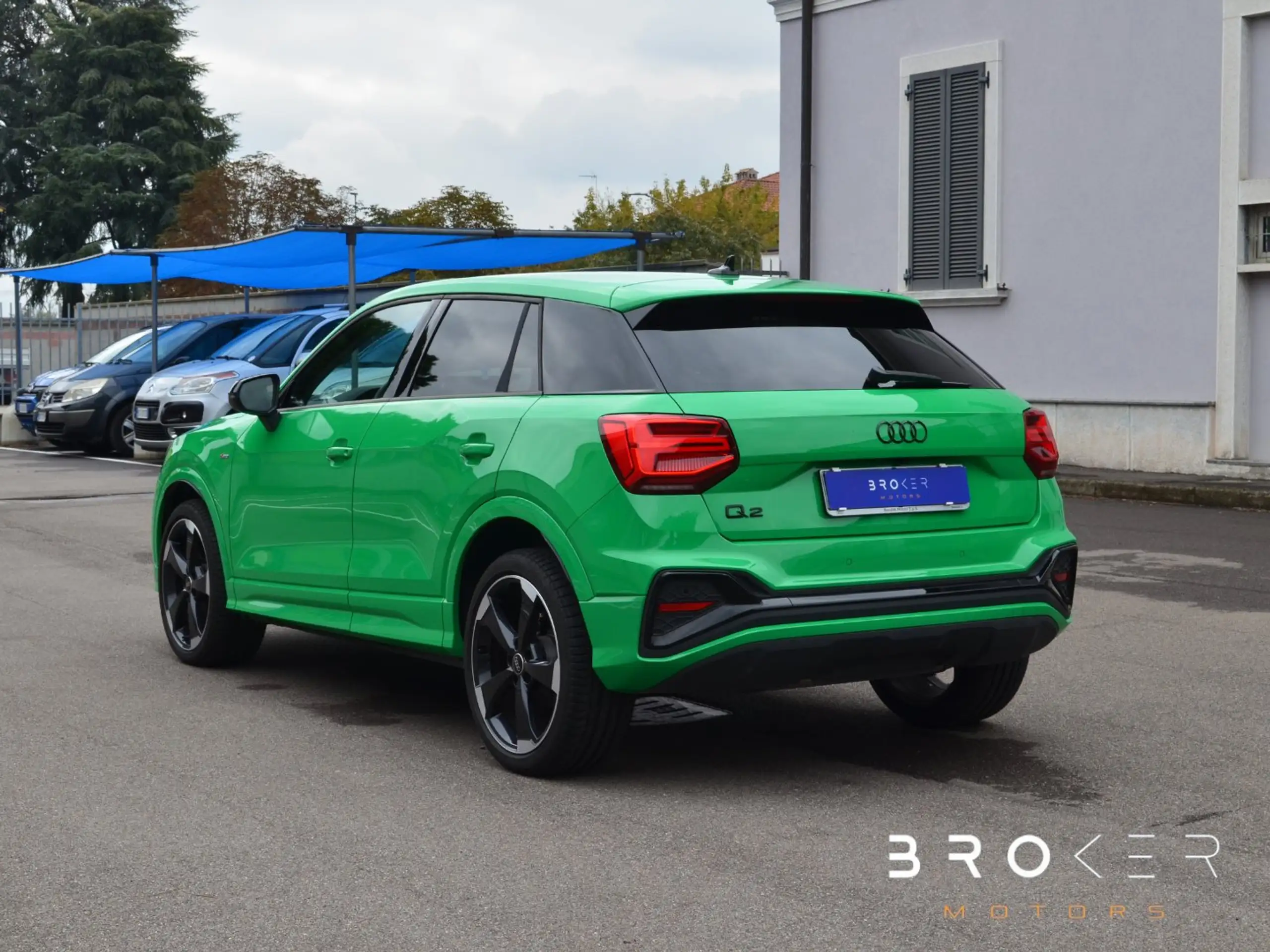 Audi - Q2