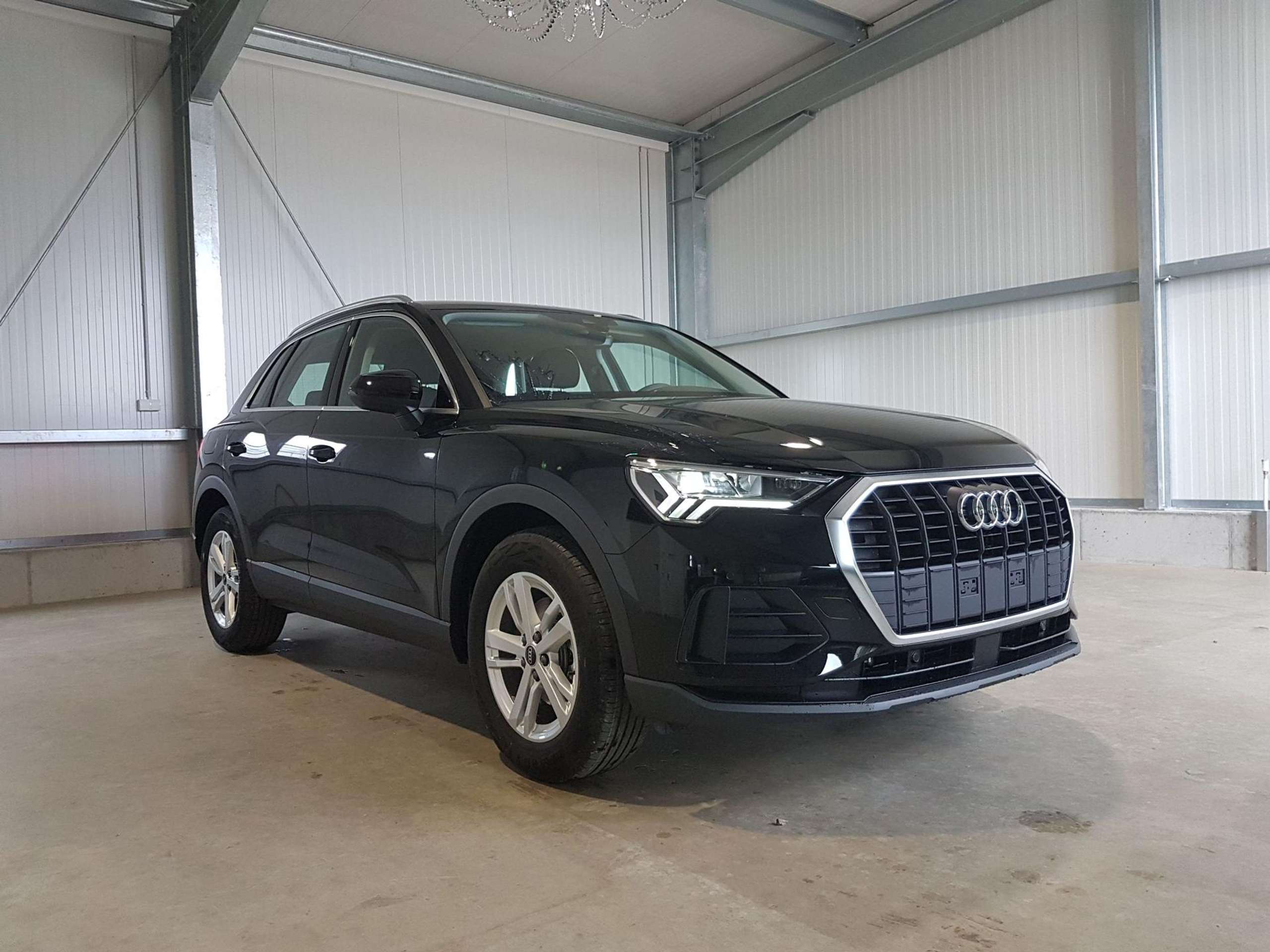 Audi - Q3