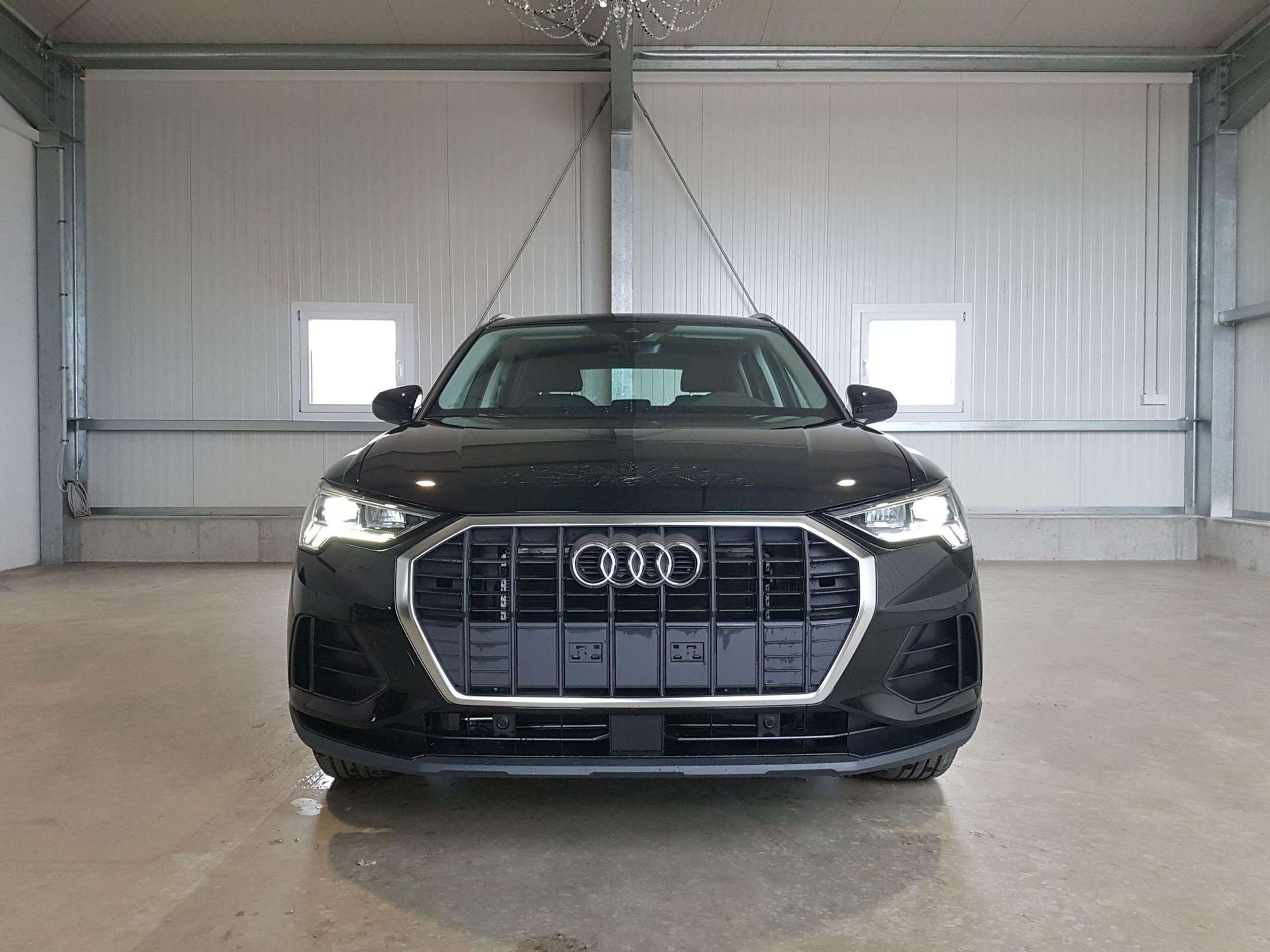 Audi - Q3