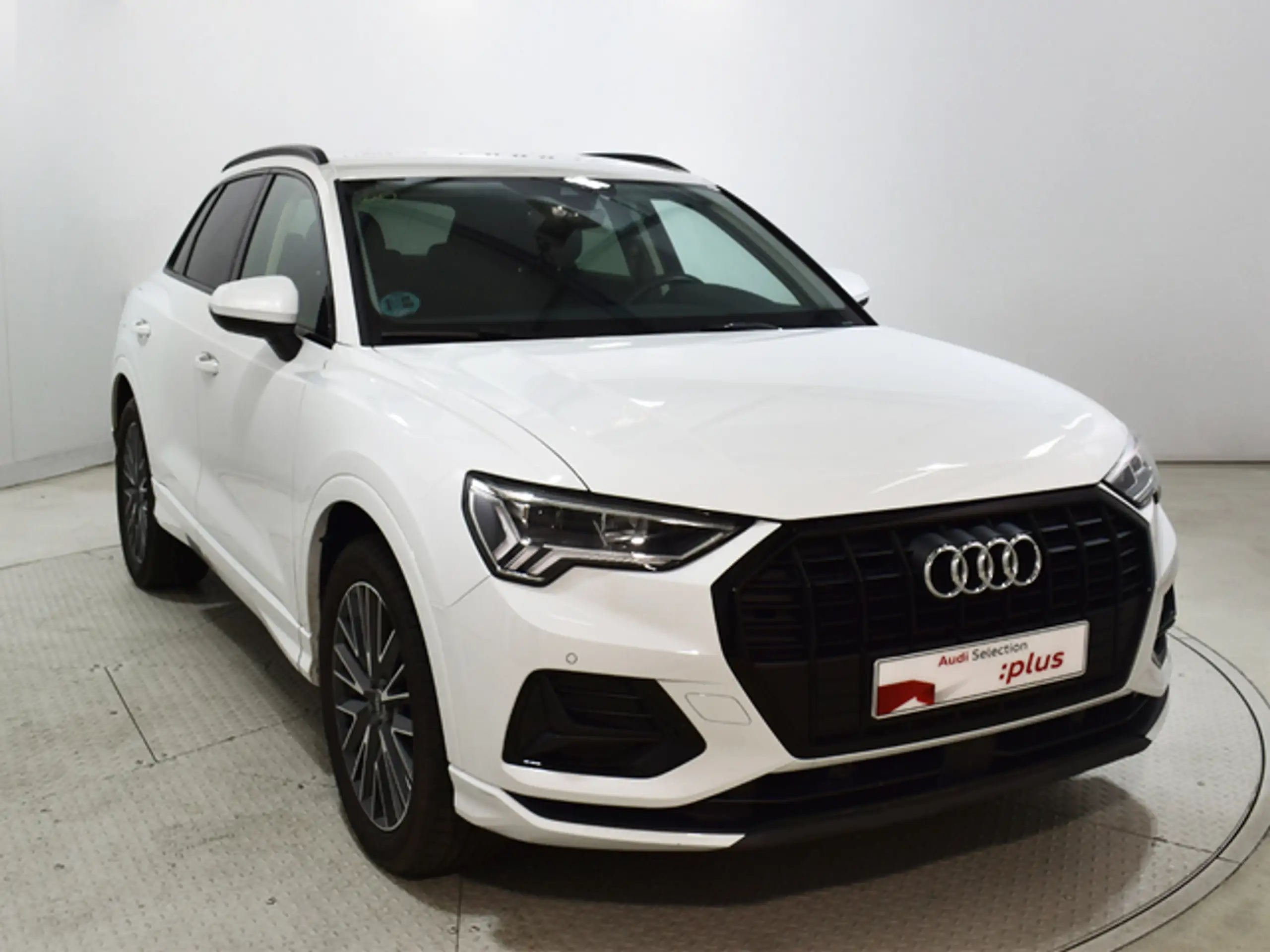 Audi - Q3