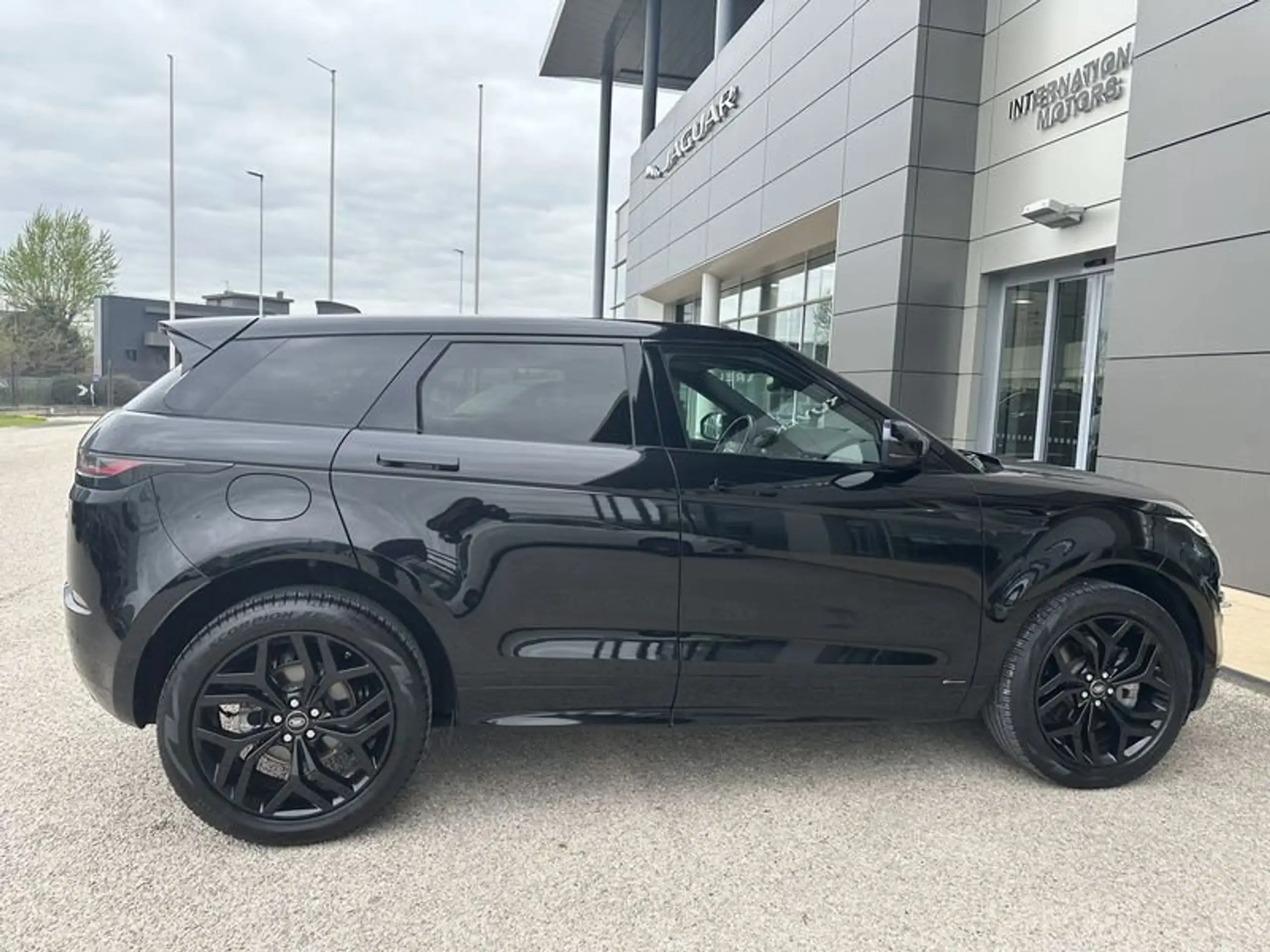 Land Rover - Range Rover Evoque