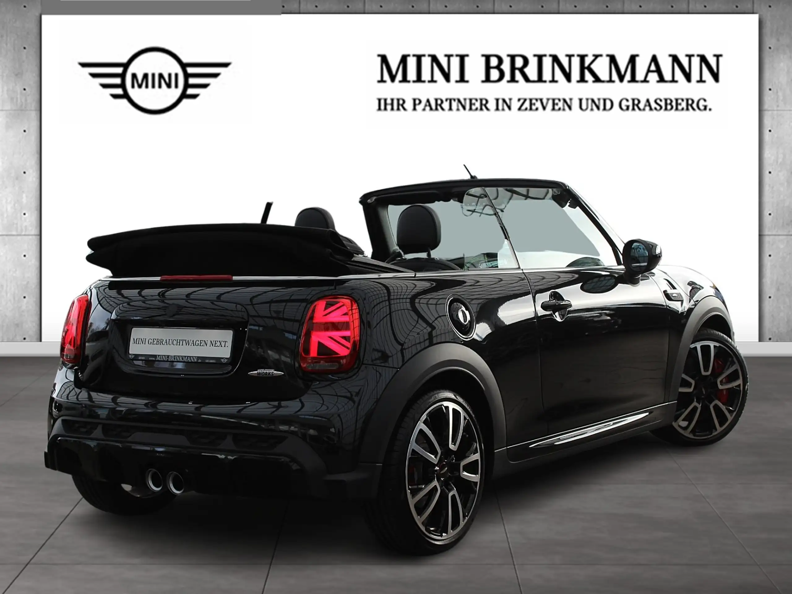 MINI - John Cooper Works Cabrio