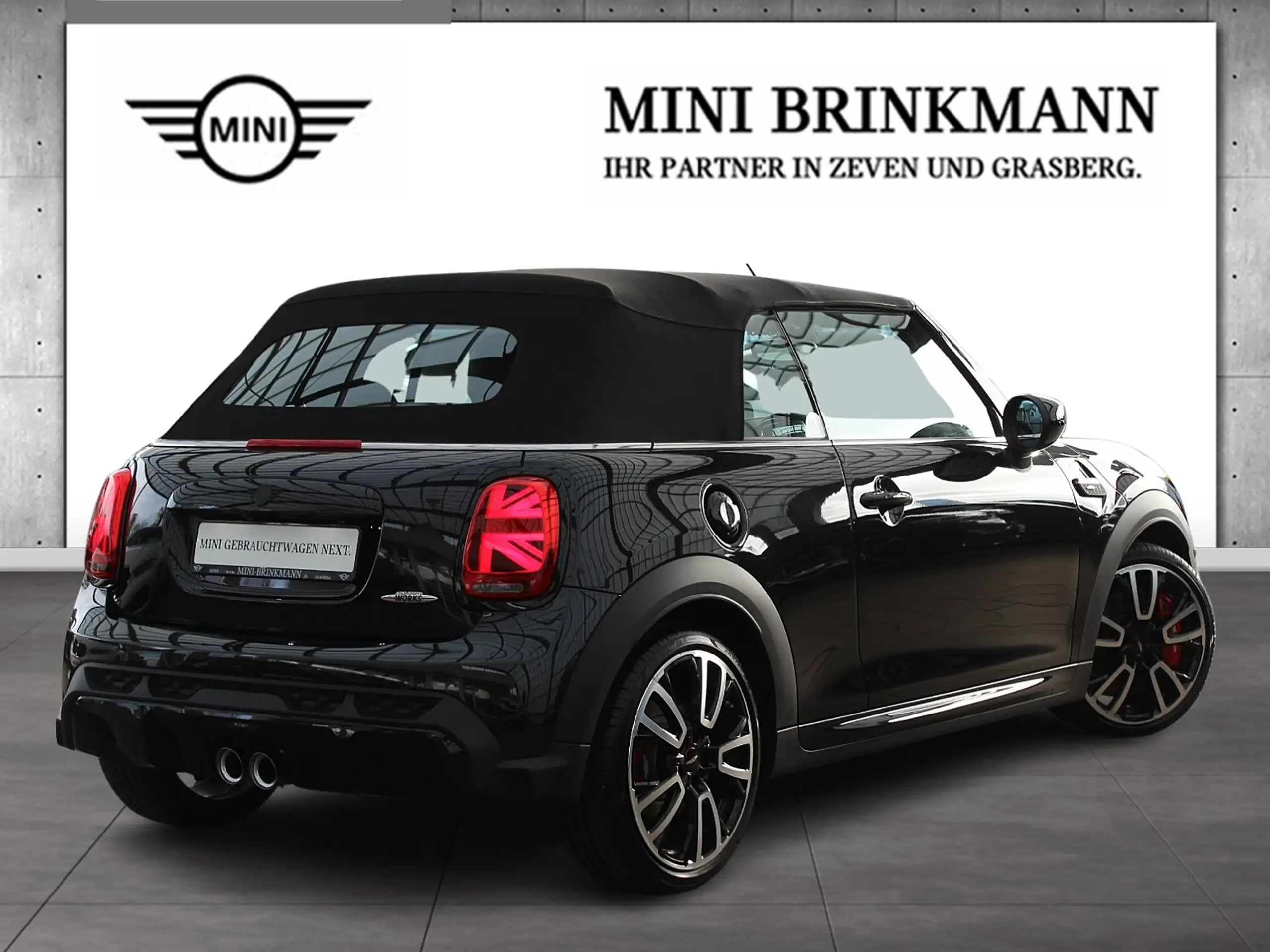 MINI - John Cooper Works Cabrio