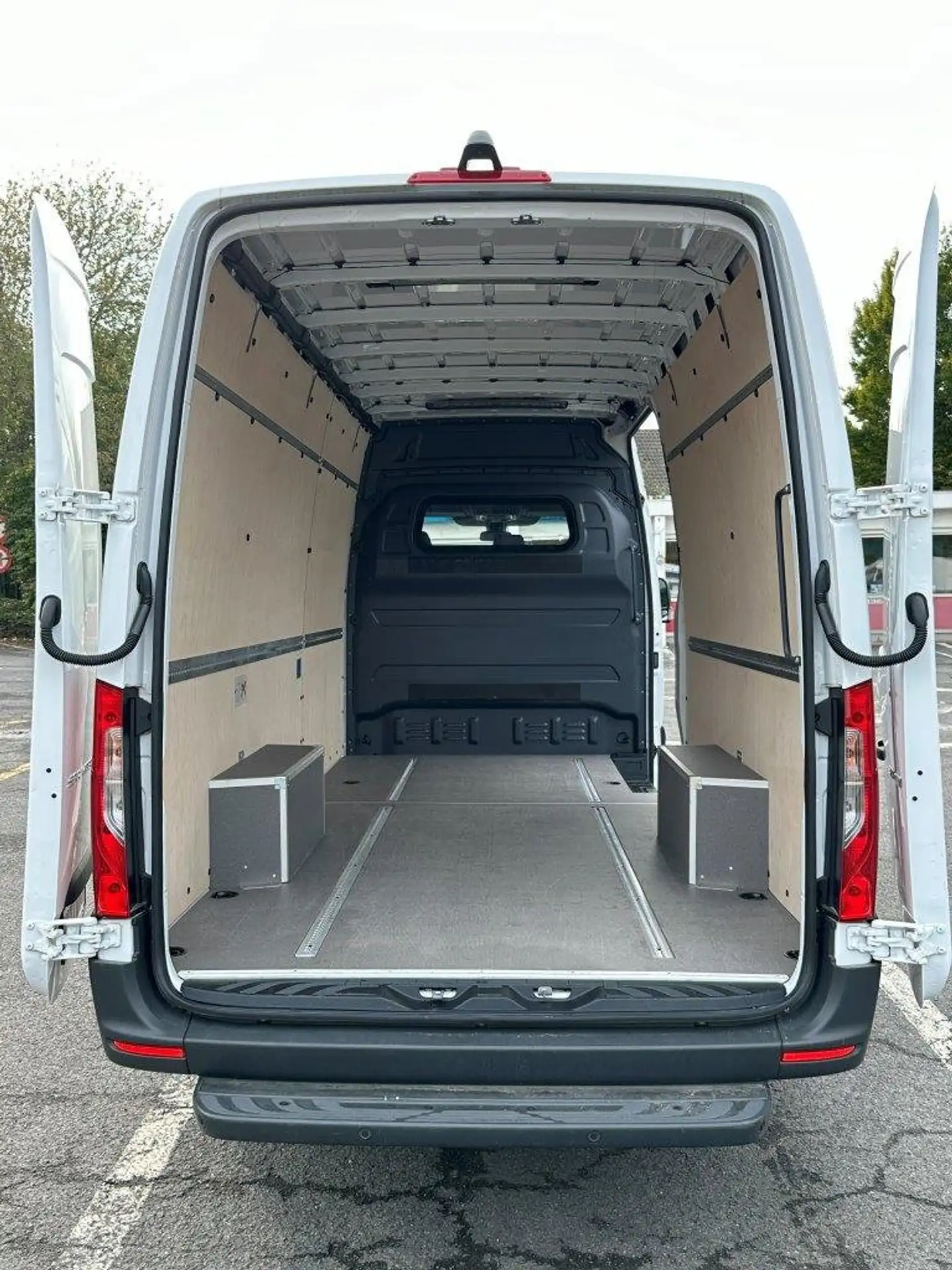 Mercedes-Benz - Sprinter