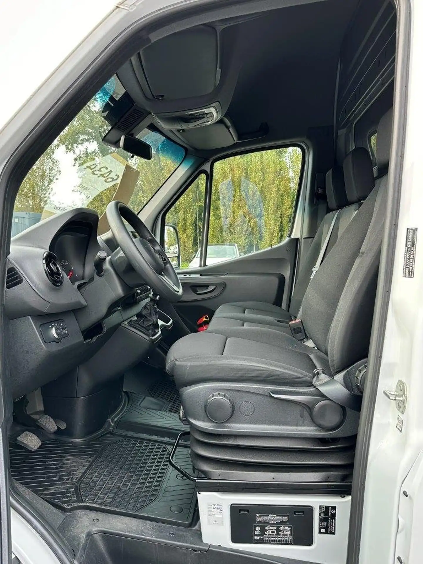 Mercedes-Benz - Sprinter