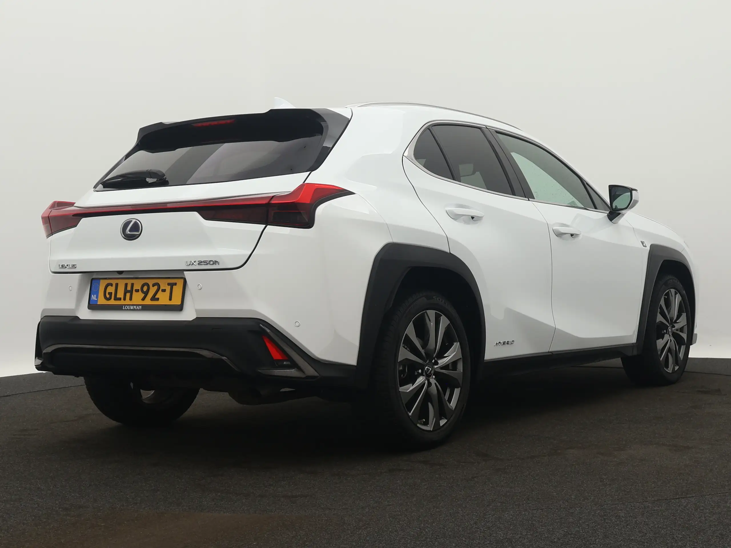 Lexus - UX 250h