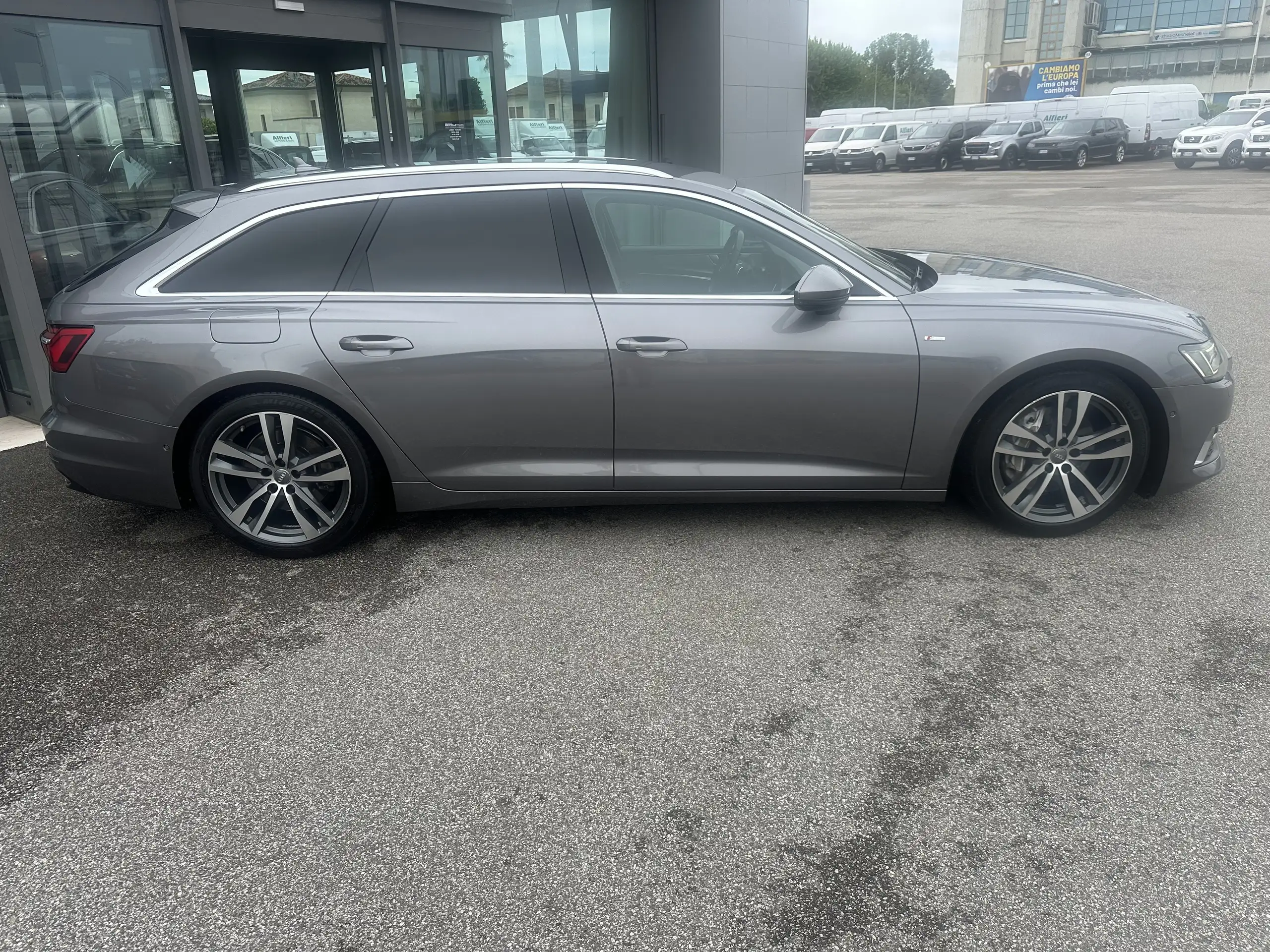 Audi - A6