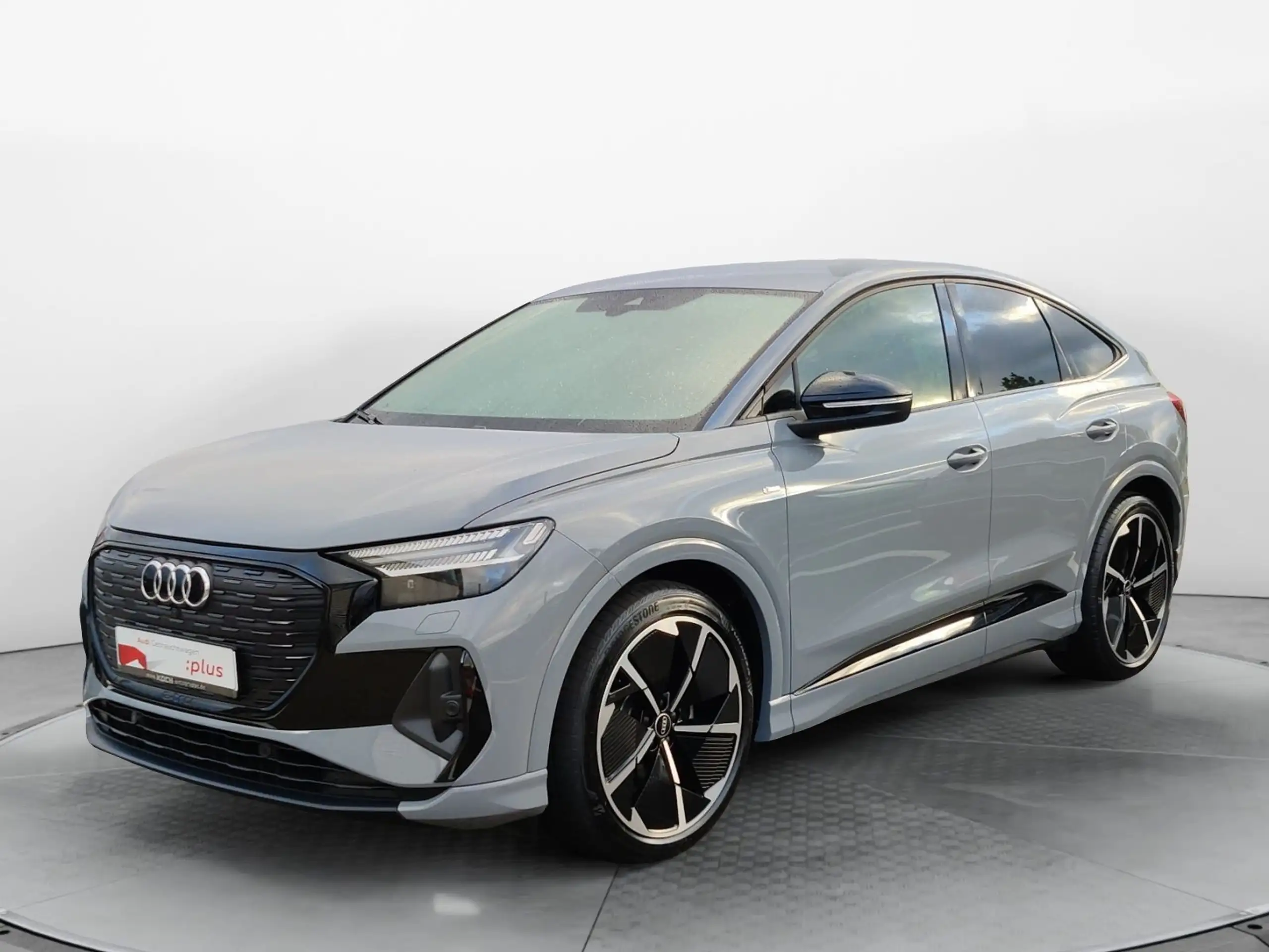 Audi - Q4 e-tron