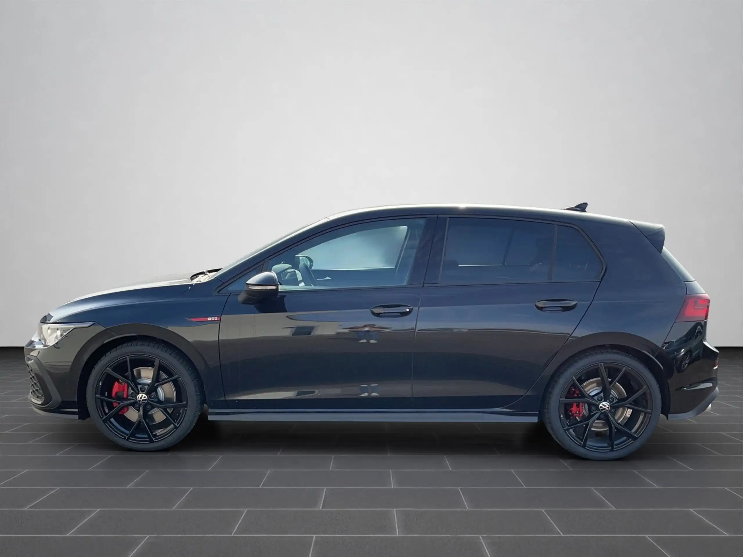 Volkswagen - Golf GTI