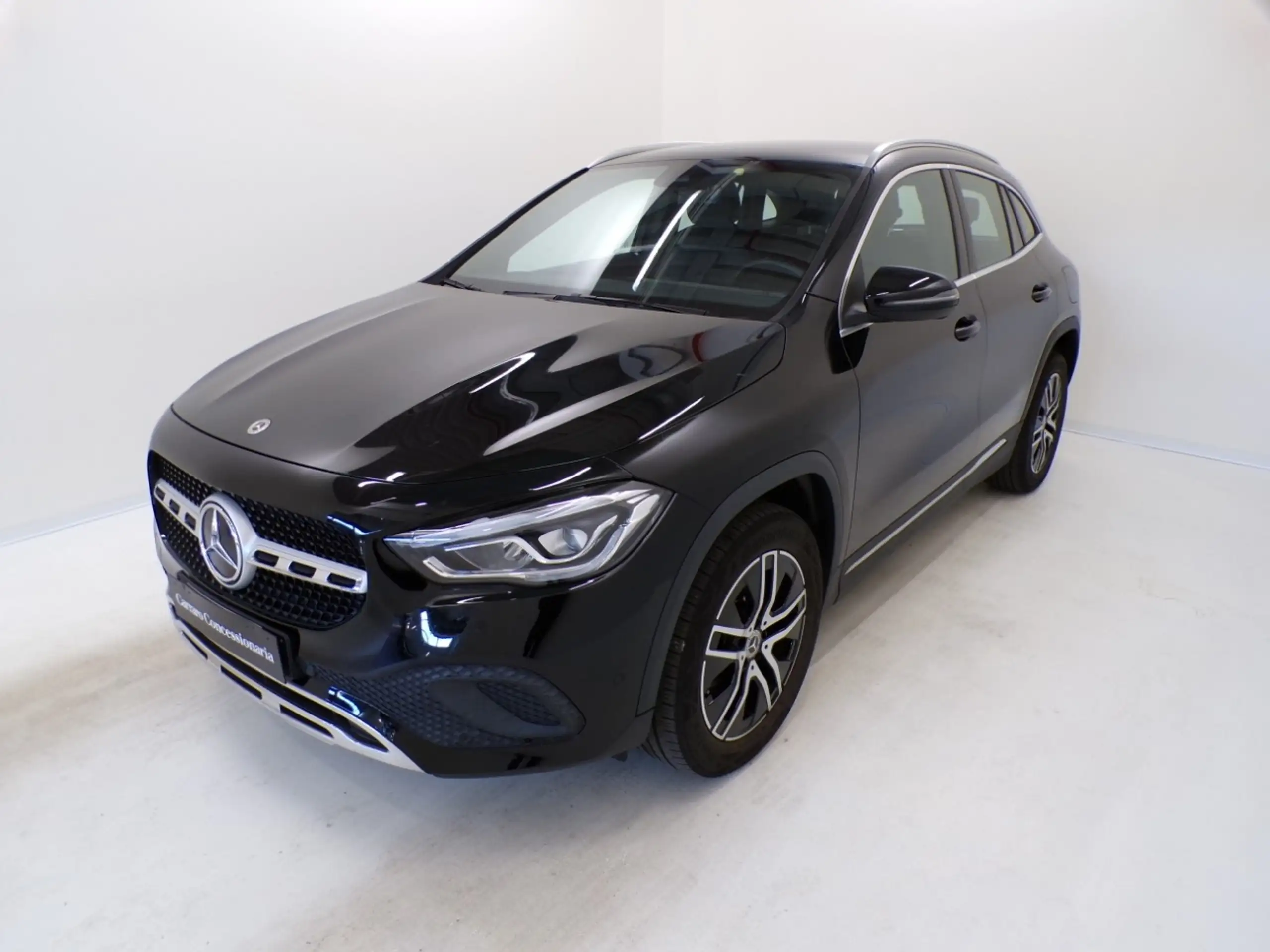 Mercedes-Benz - GLA 200