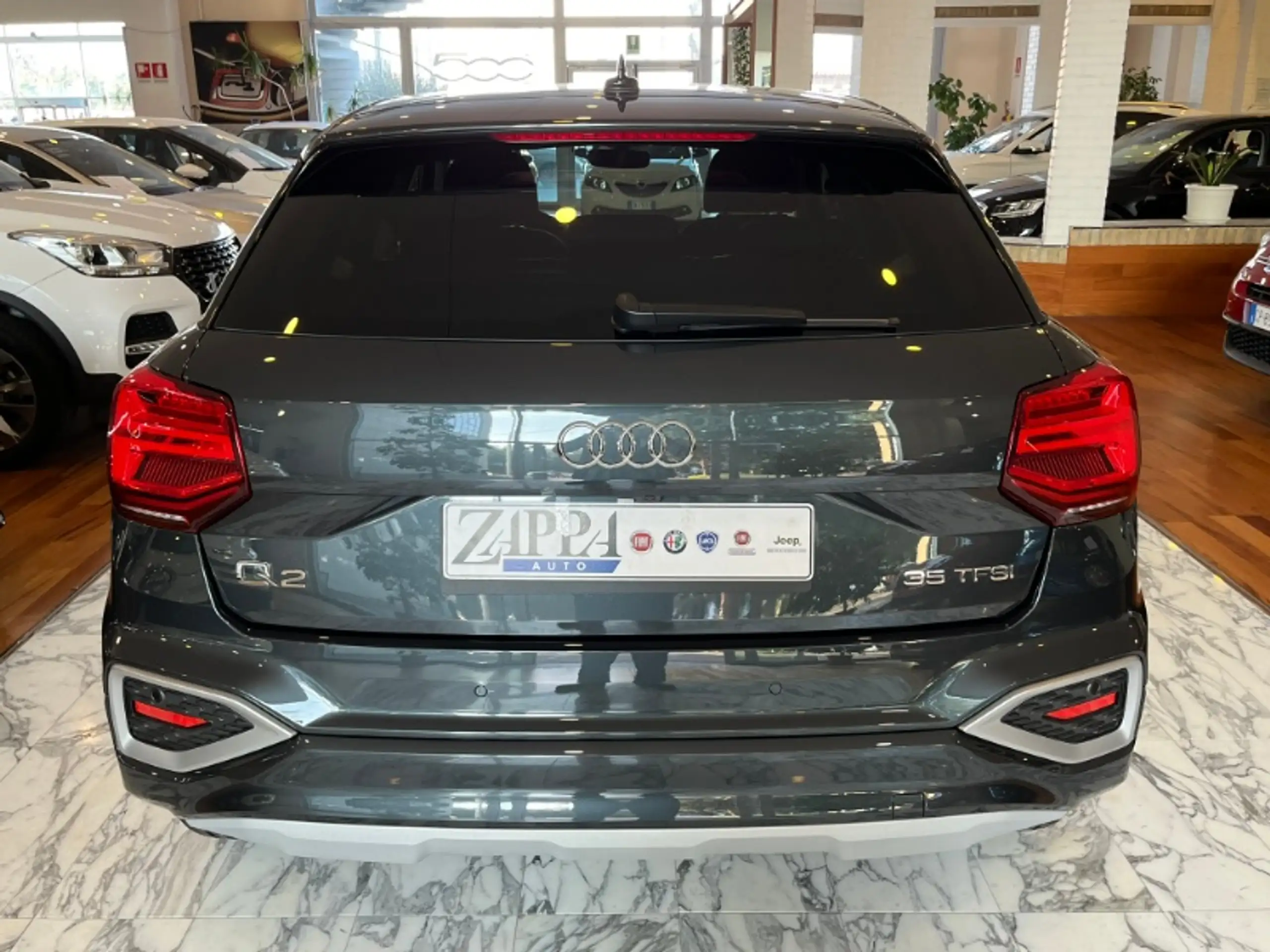 Audi - Q2