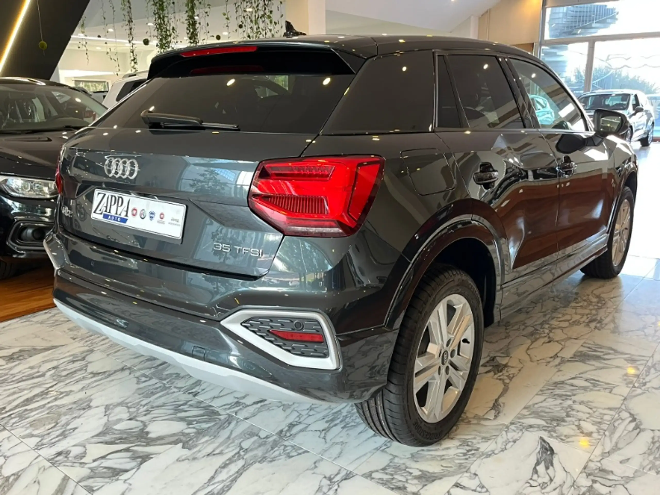 Audi - Q2