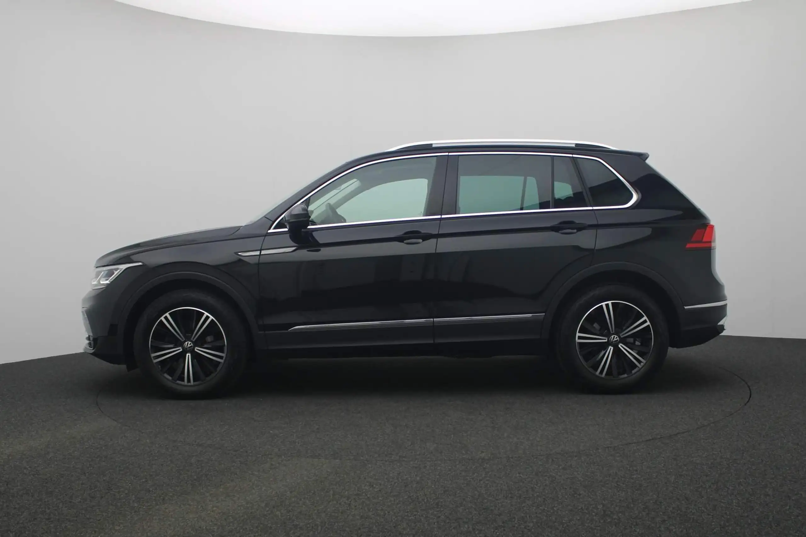 Volkswagen - Tiguan