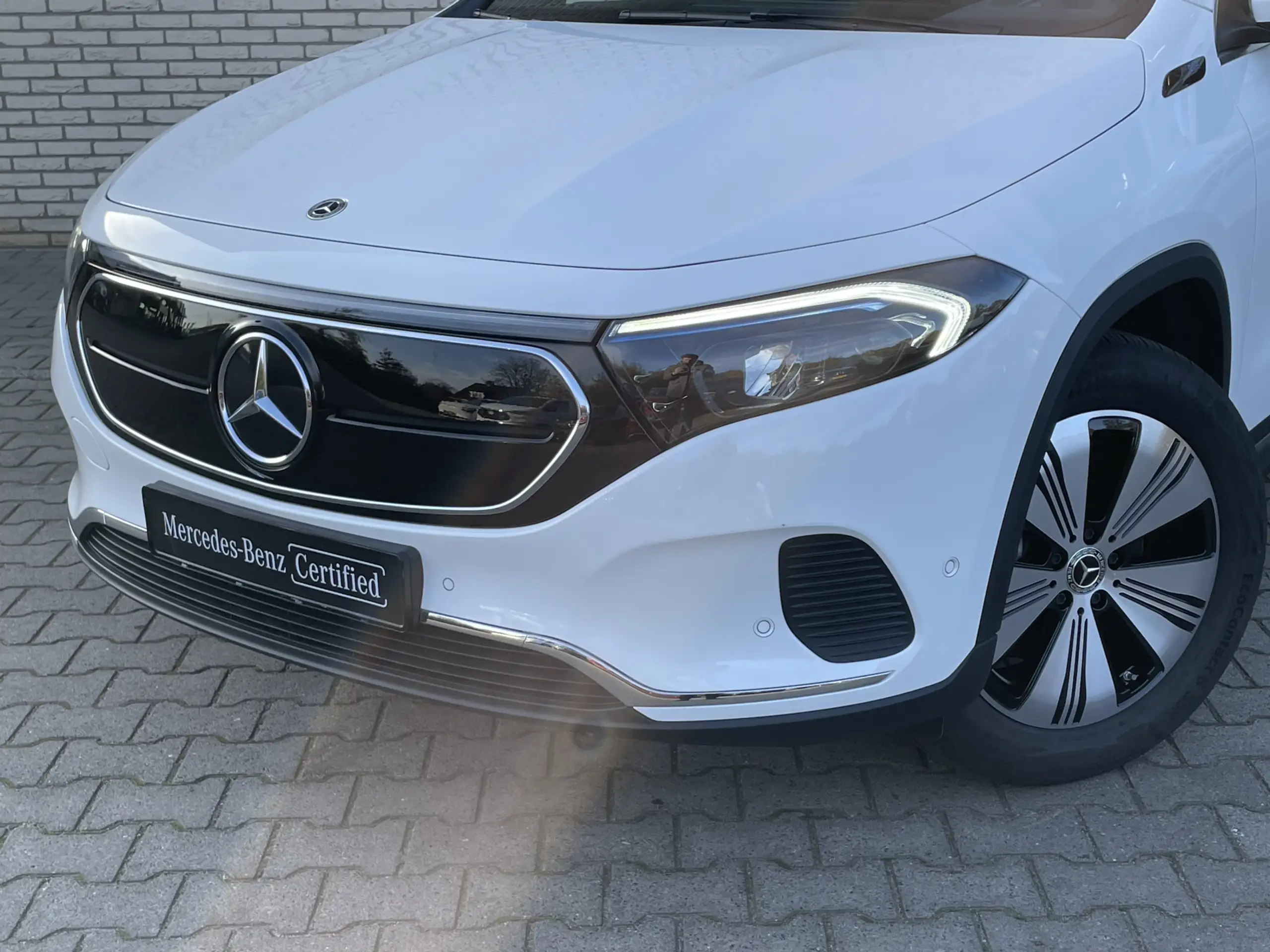 Mercedes-Benz - EQA 250