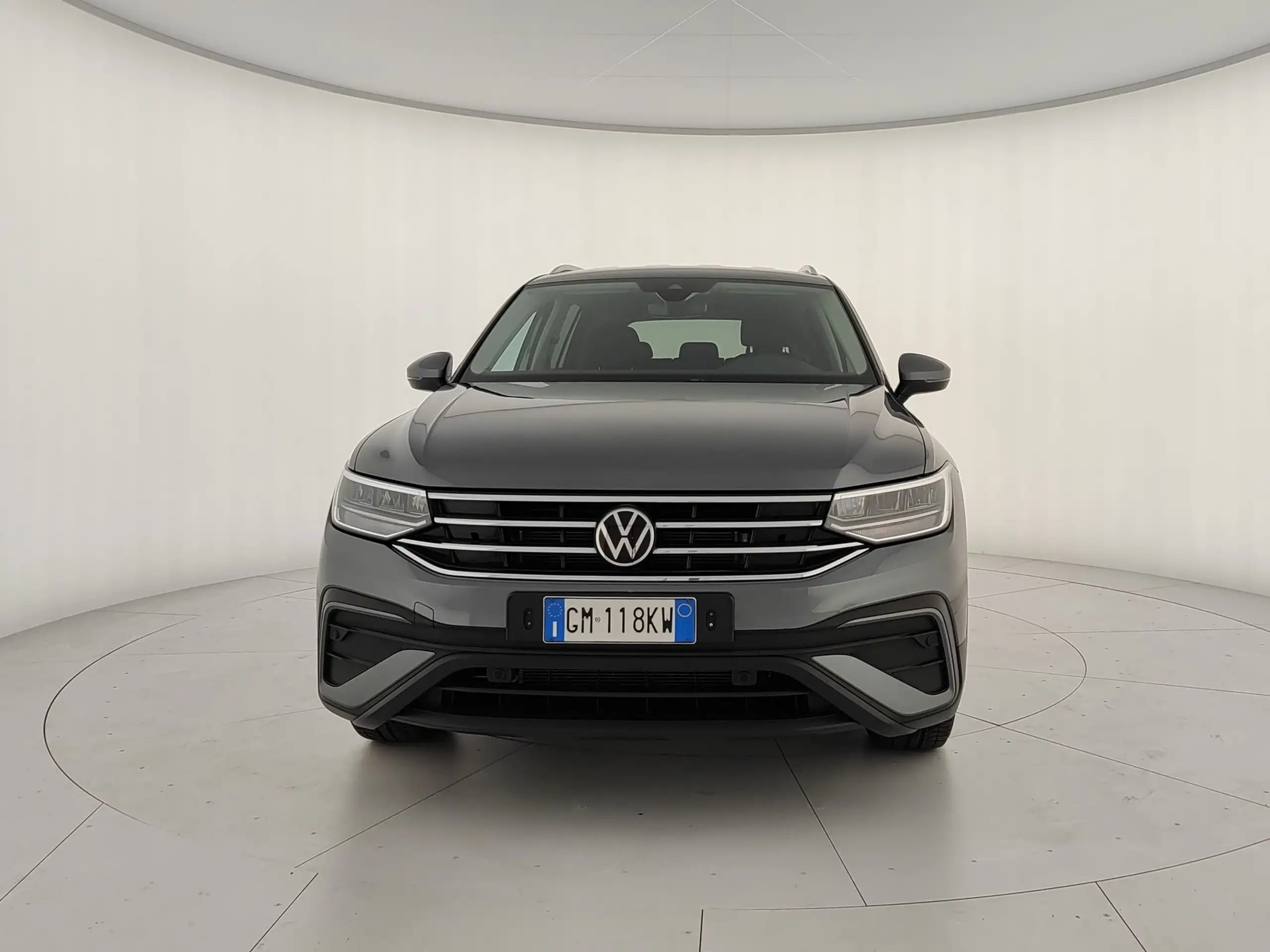 Volkswagen - Tiguan