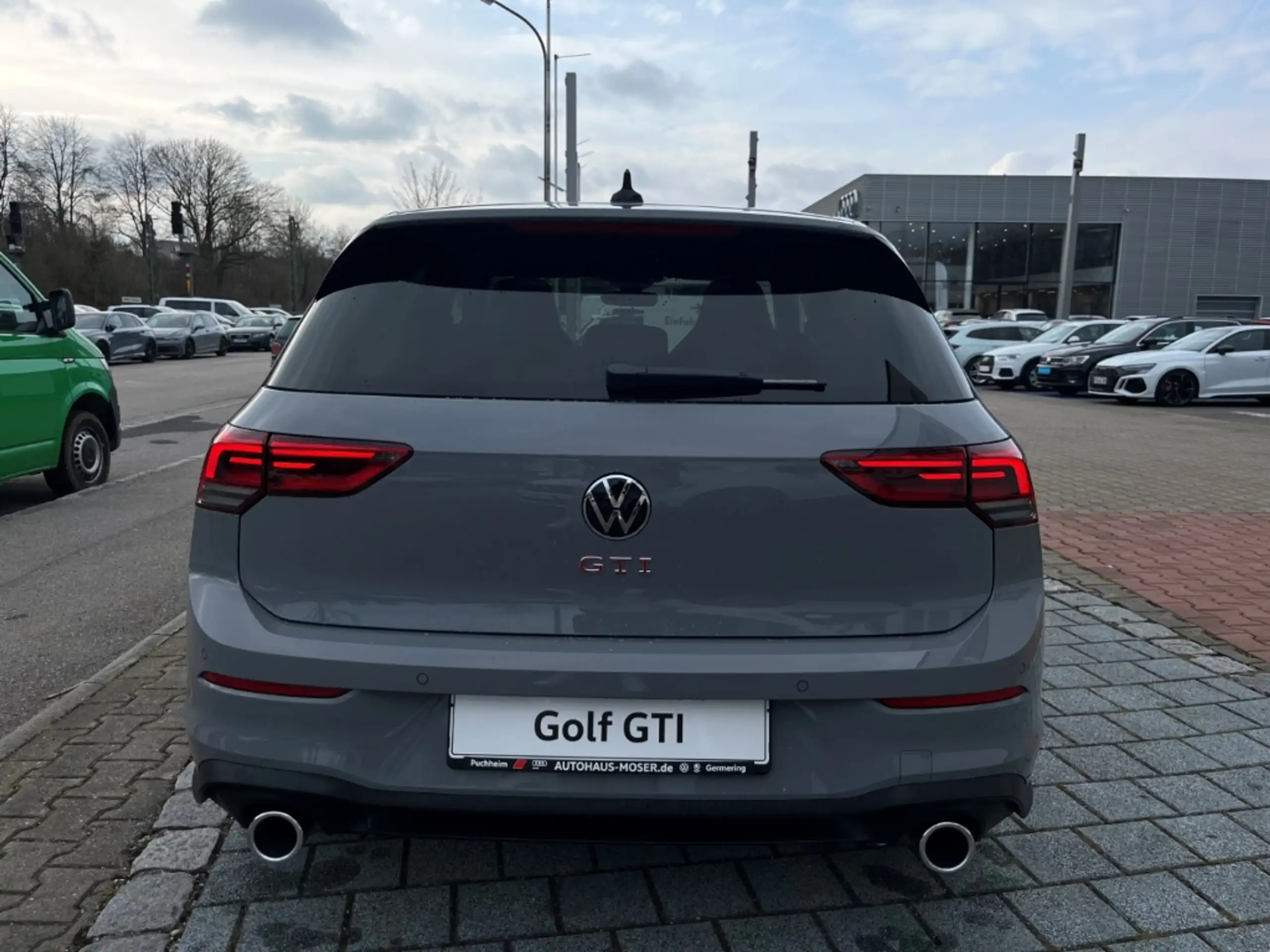 Volkswagen - Golf GTI