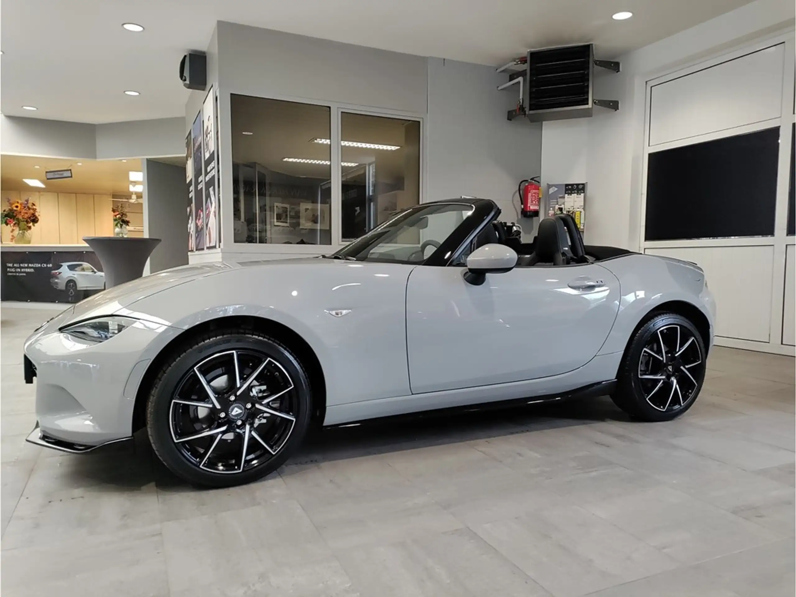 Mazda - MX-5