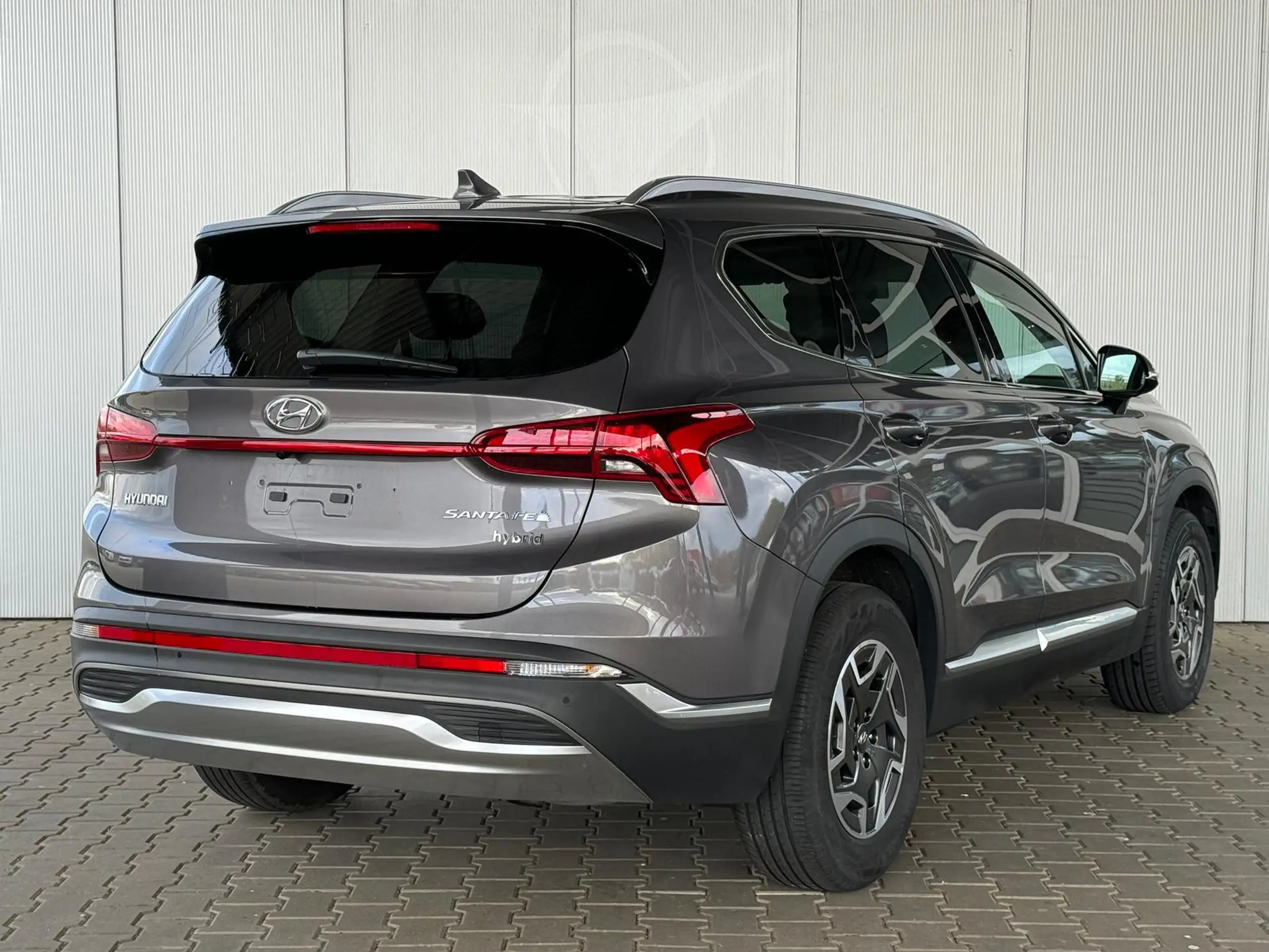 Hyundai - SANTA FE