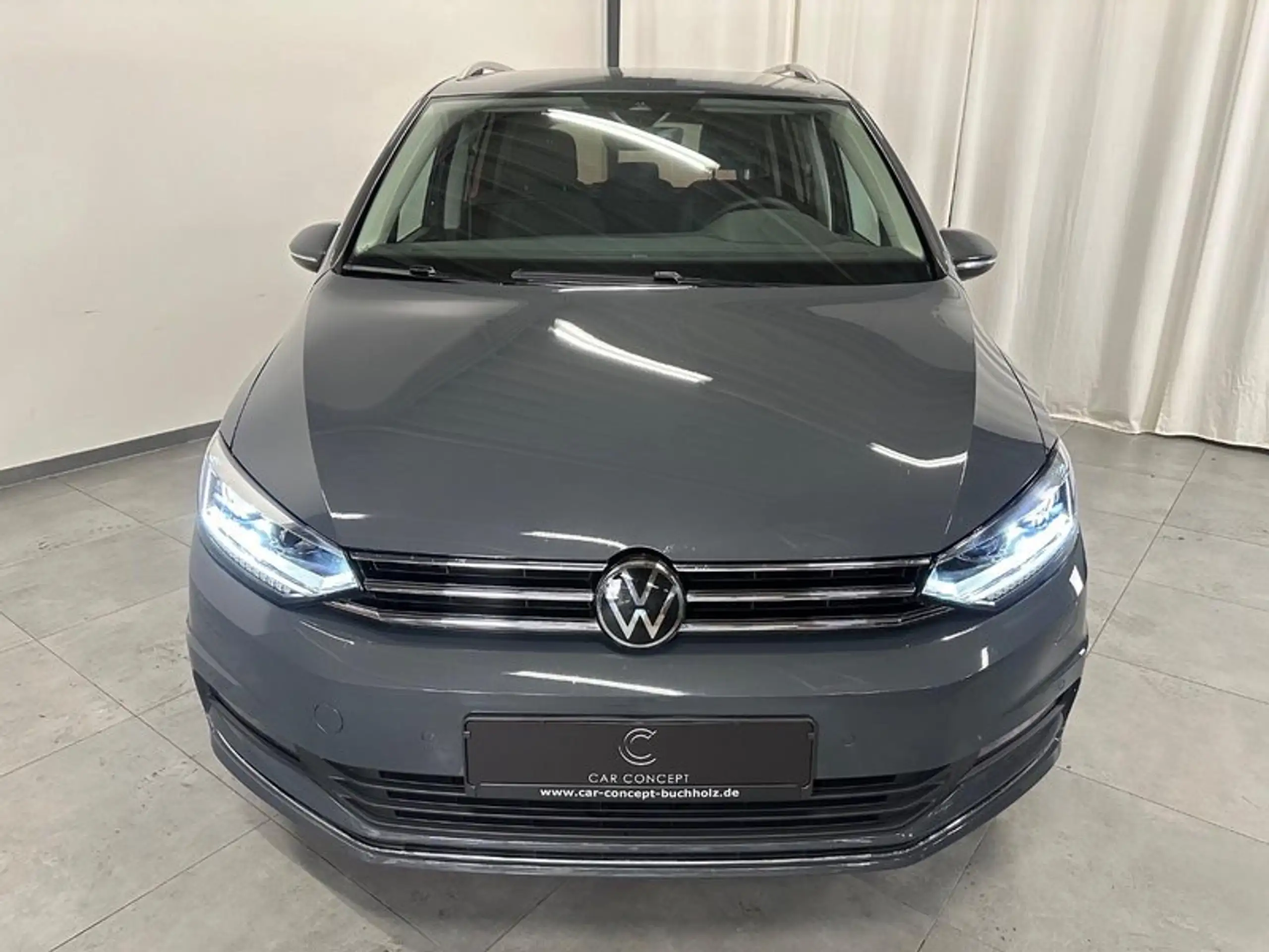 Volkswagen - Touran