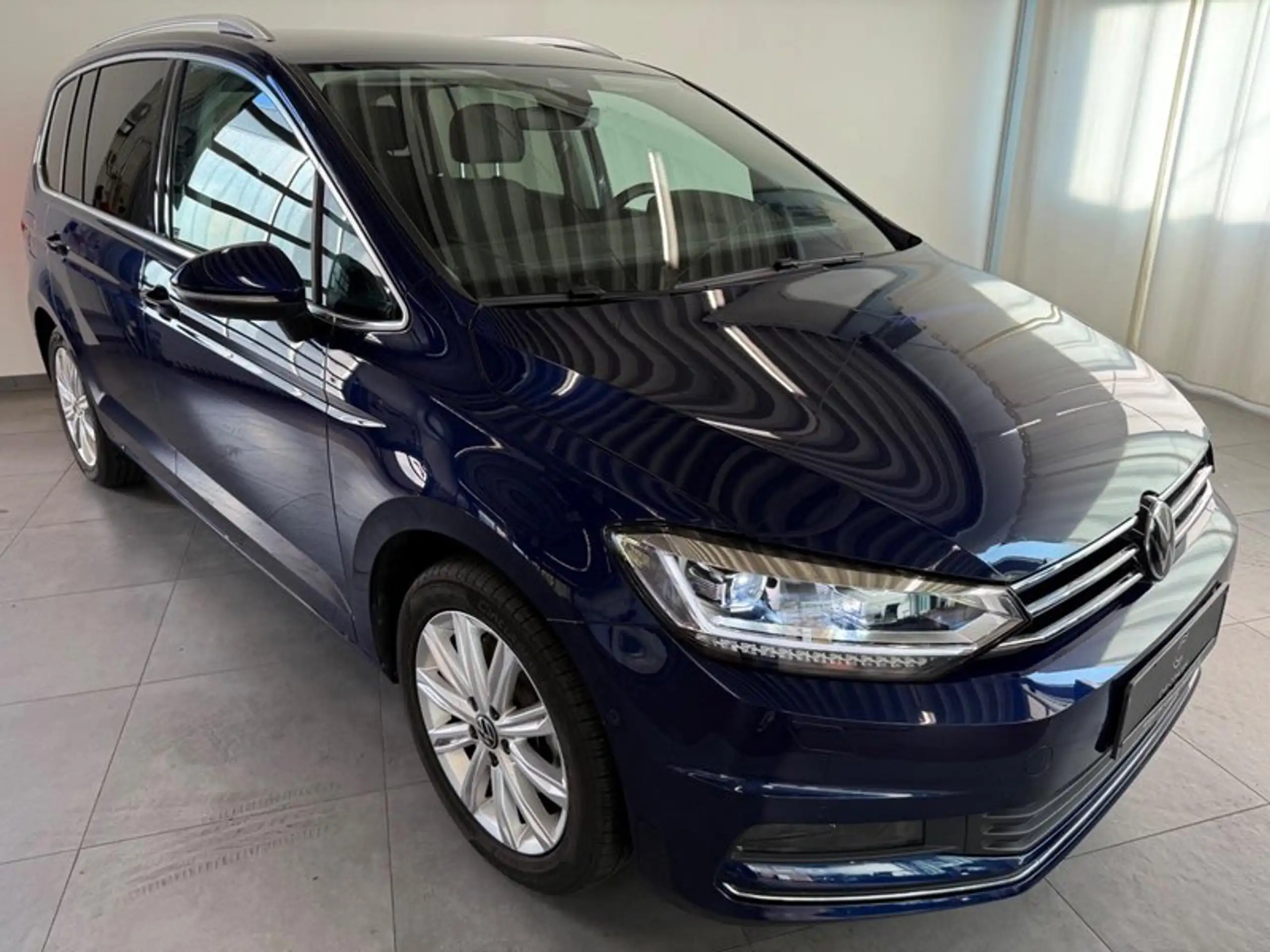 Volkswagen - Touran