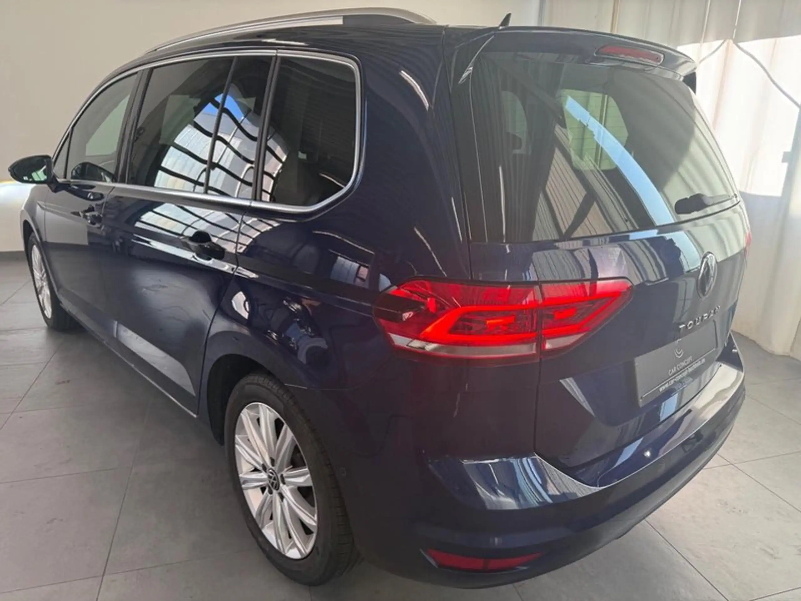 Volkswagen - Touran