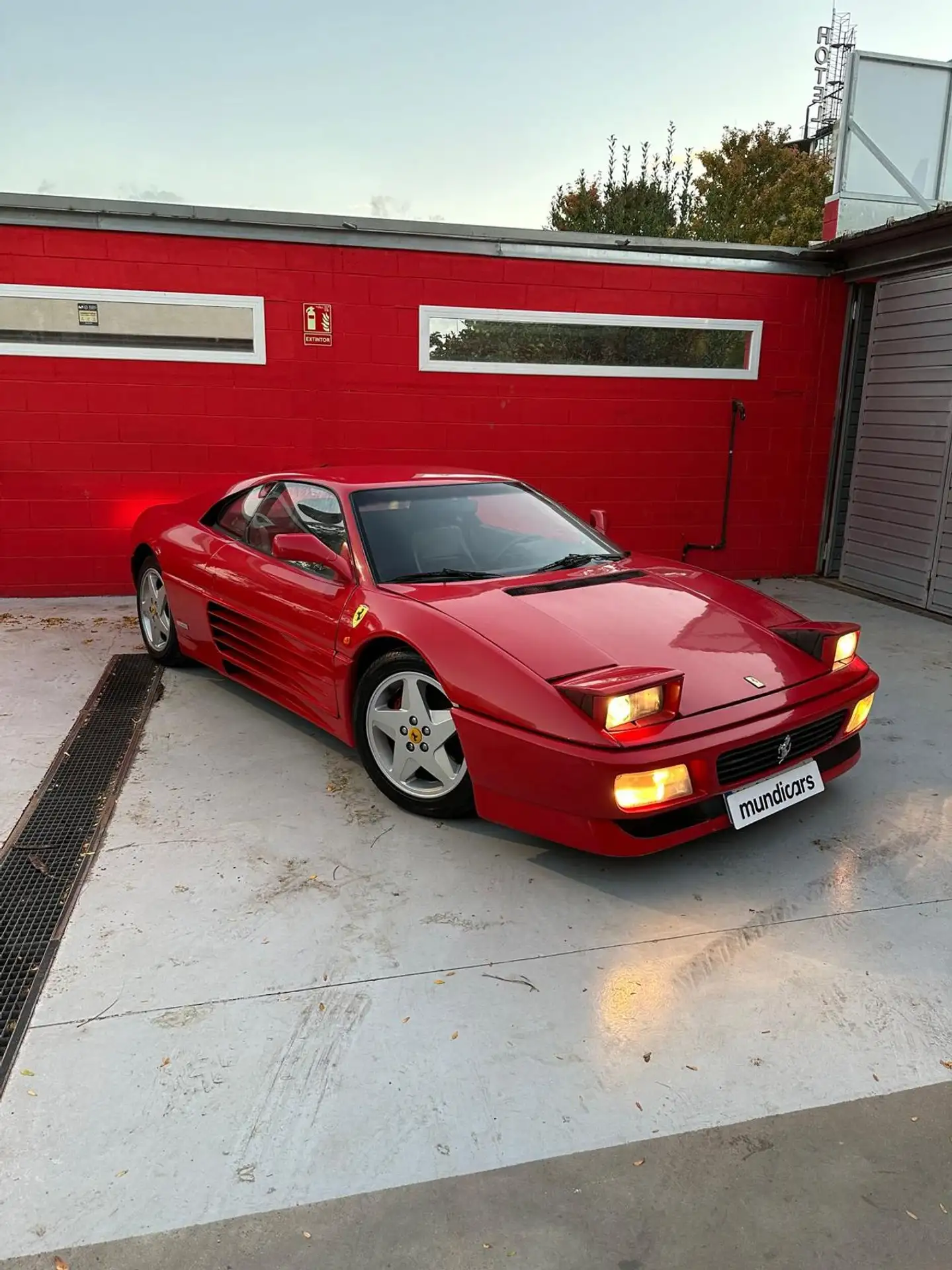 Ferrari - 348