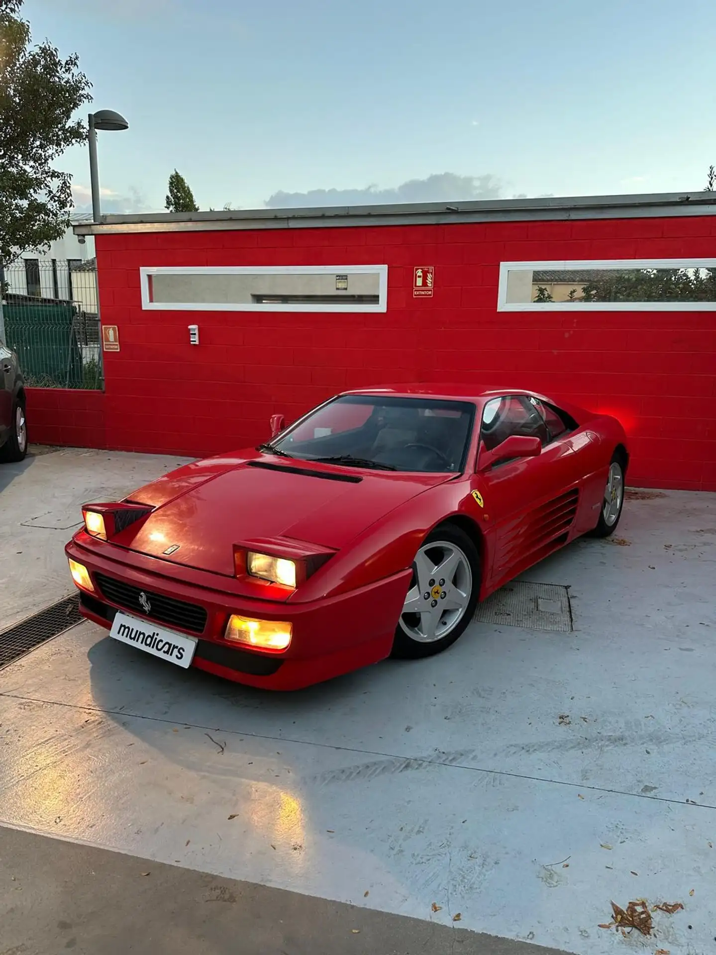 Ferrari - 348