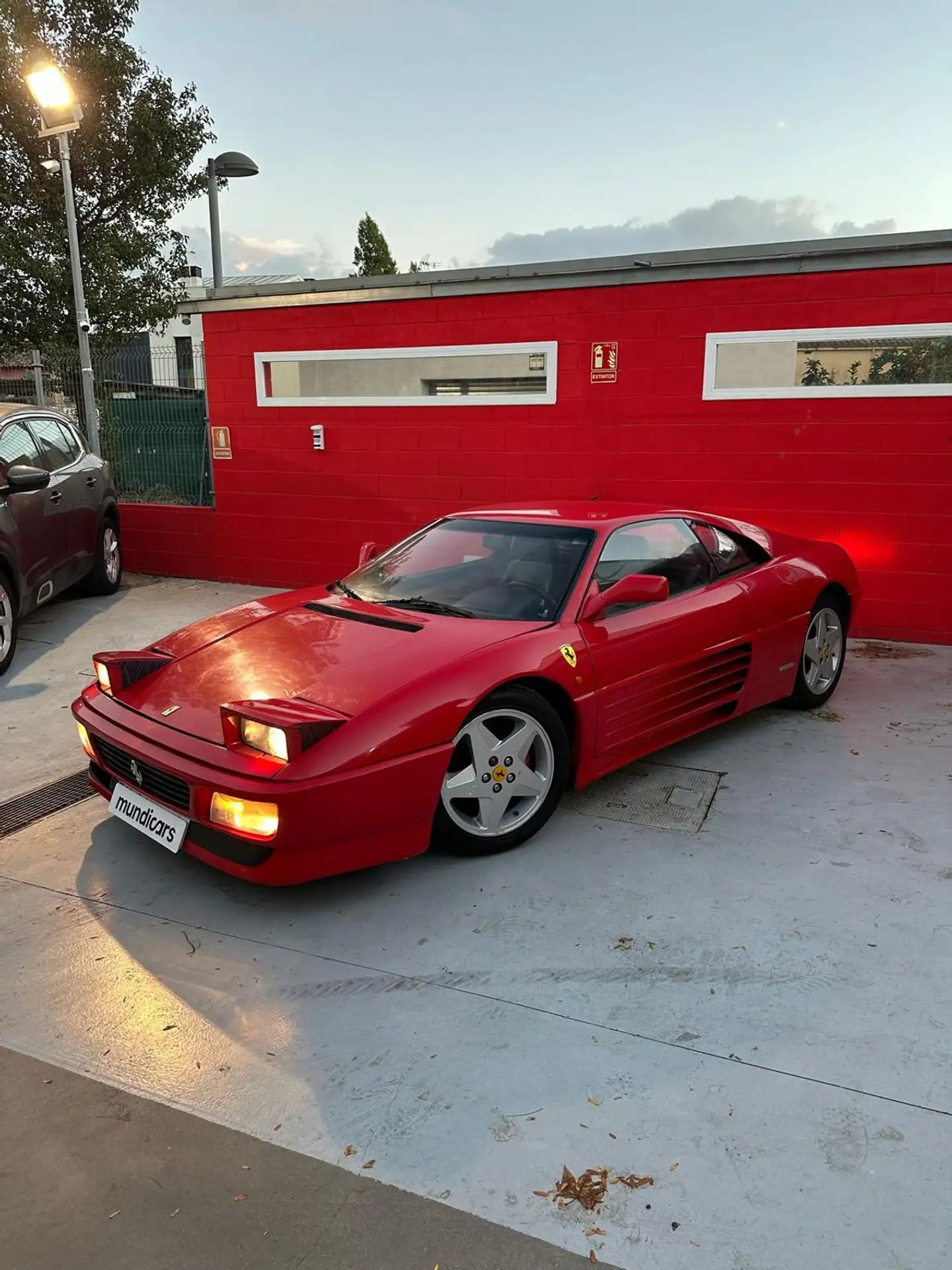 Ferrari - 348