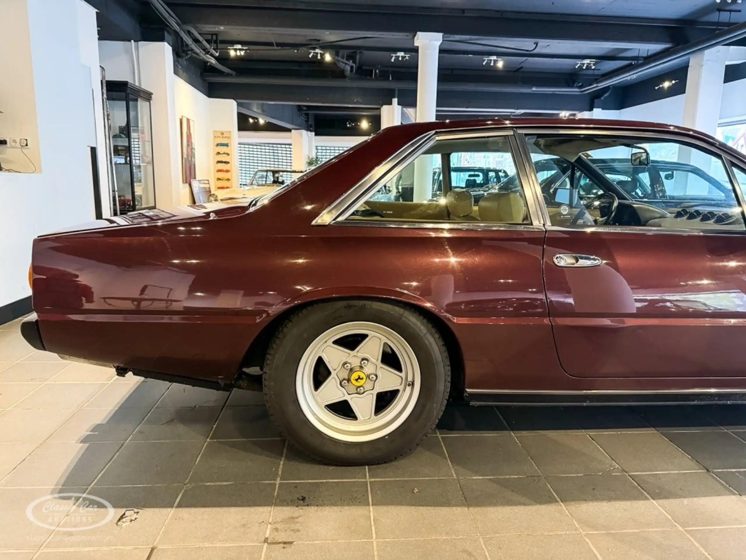 Ferrari - 400