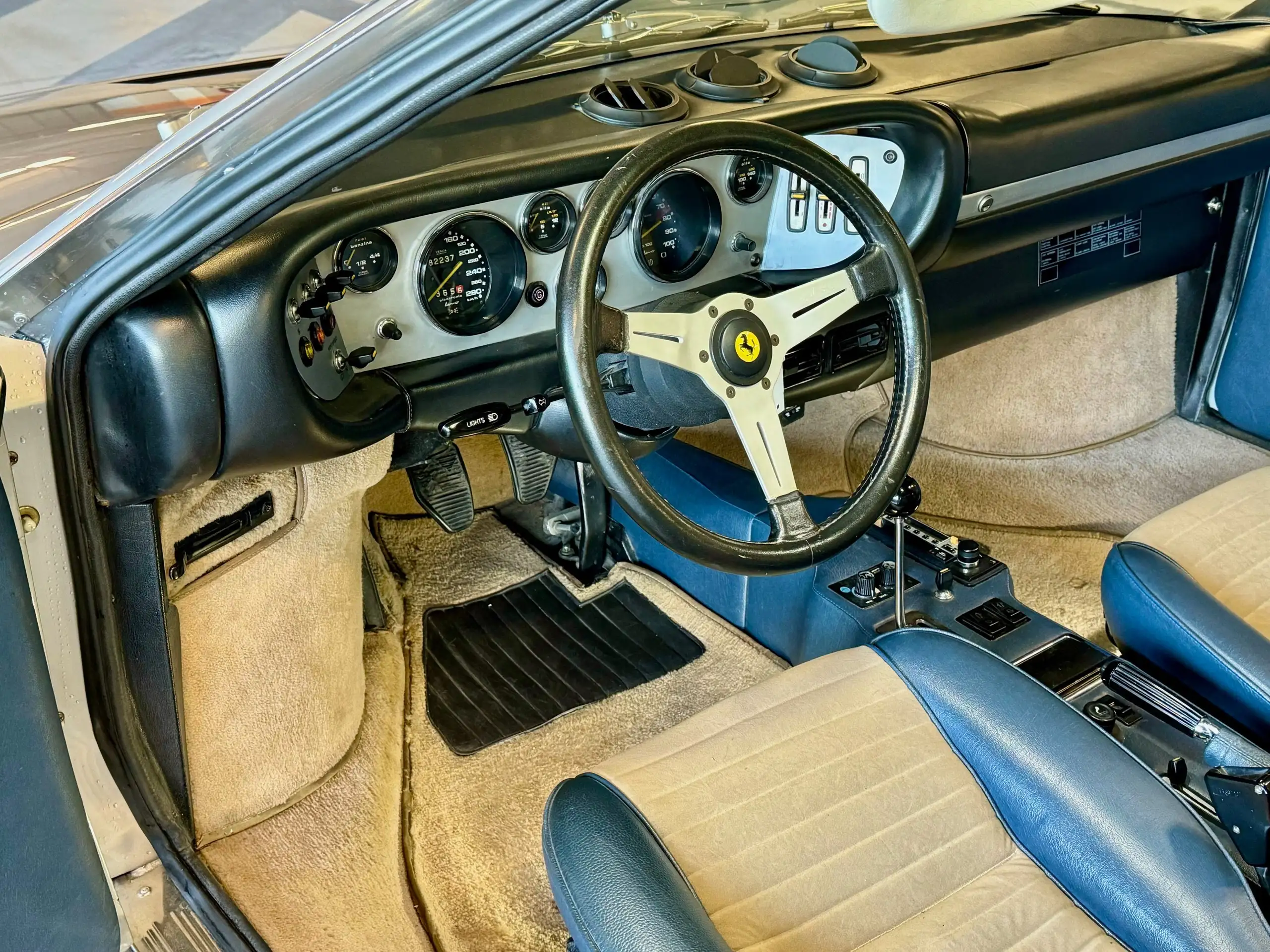 Ferrari - 308