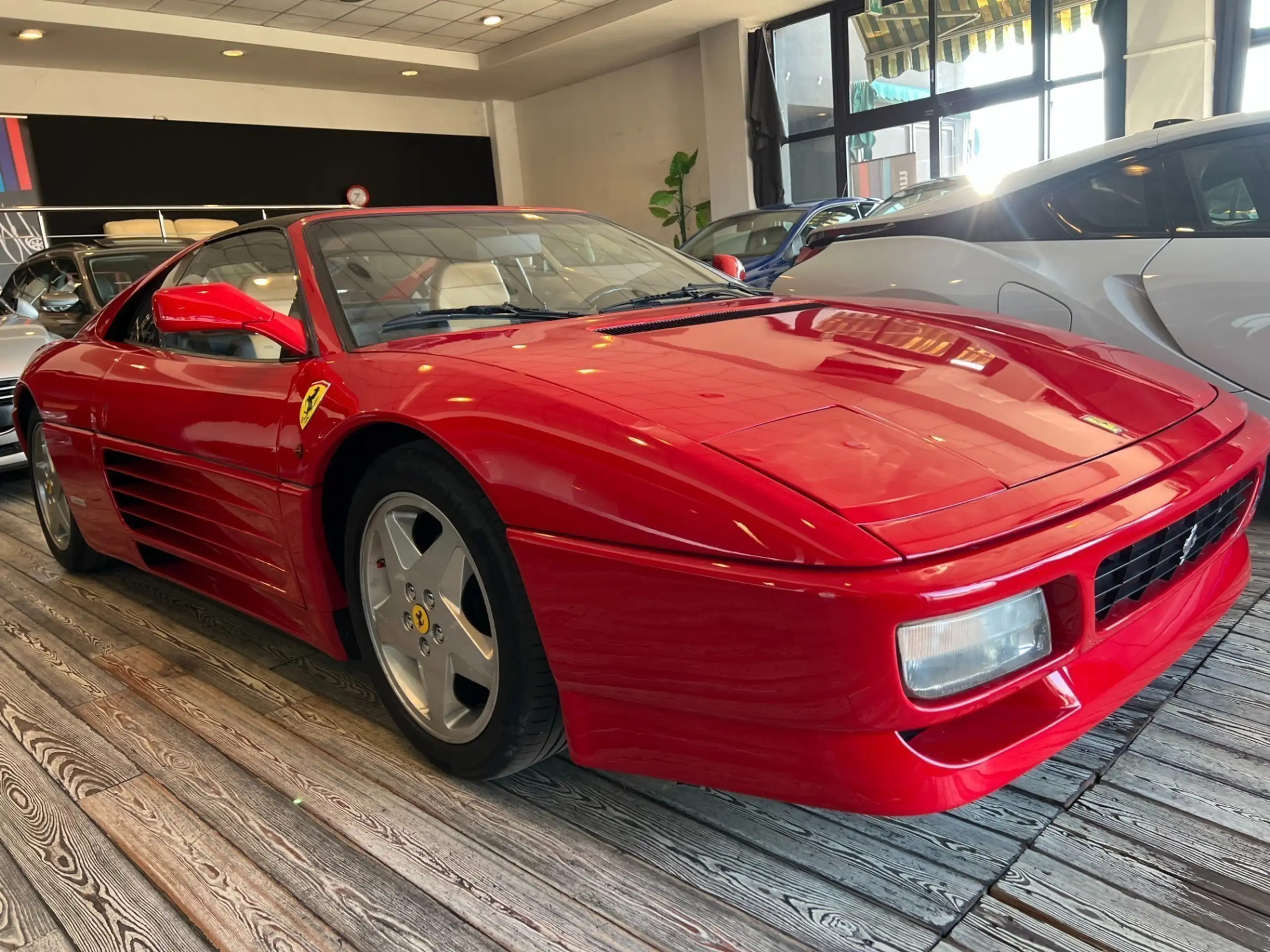 Ferrari - 348