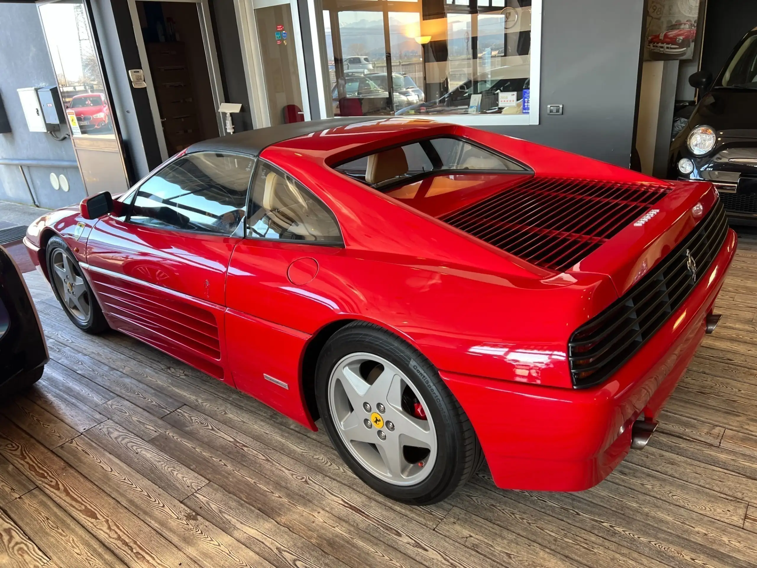 Ferrari - 348