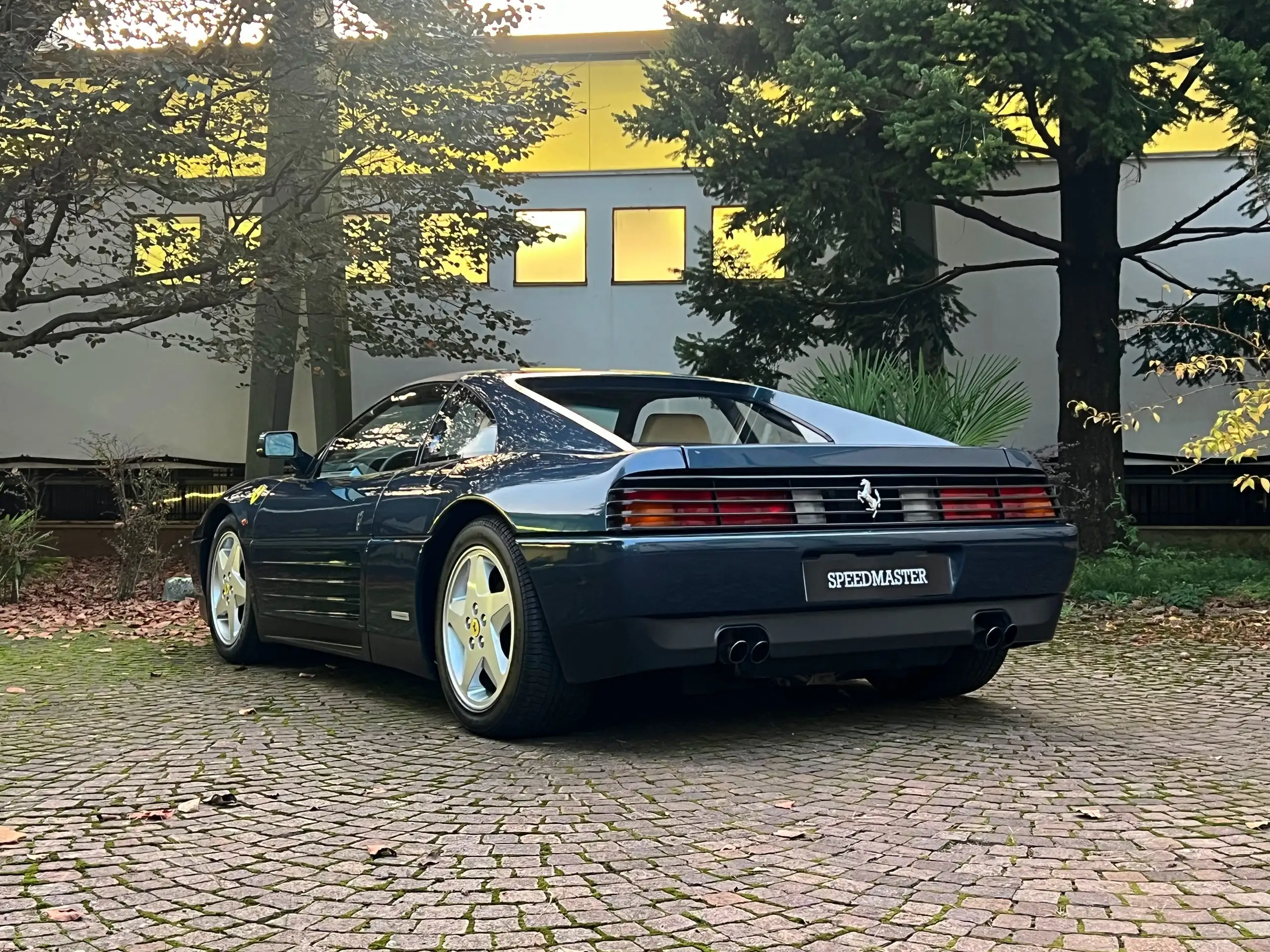 Ferrari - 348