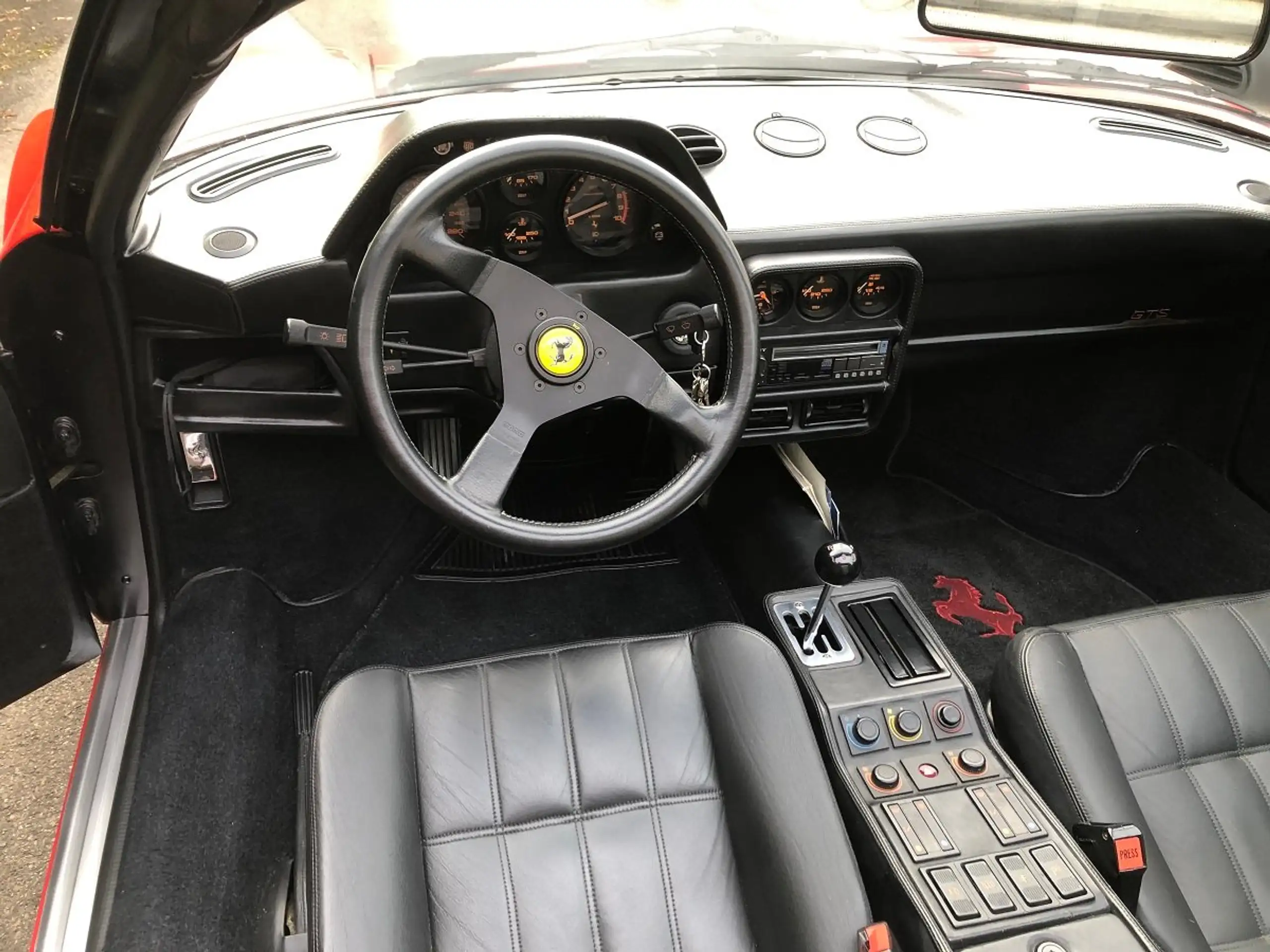 Ferrari - 328