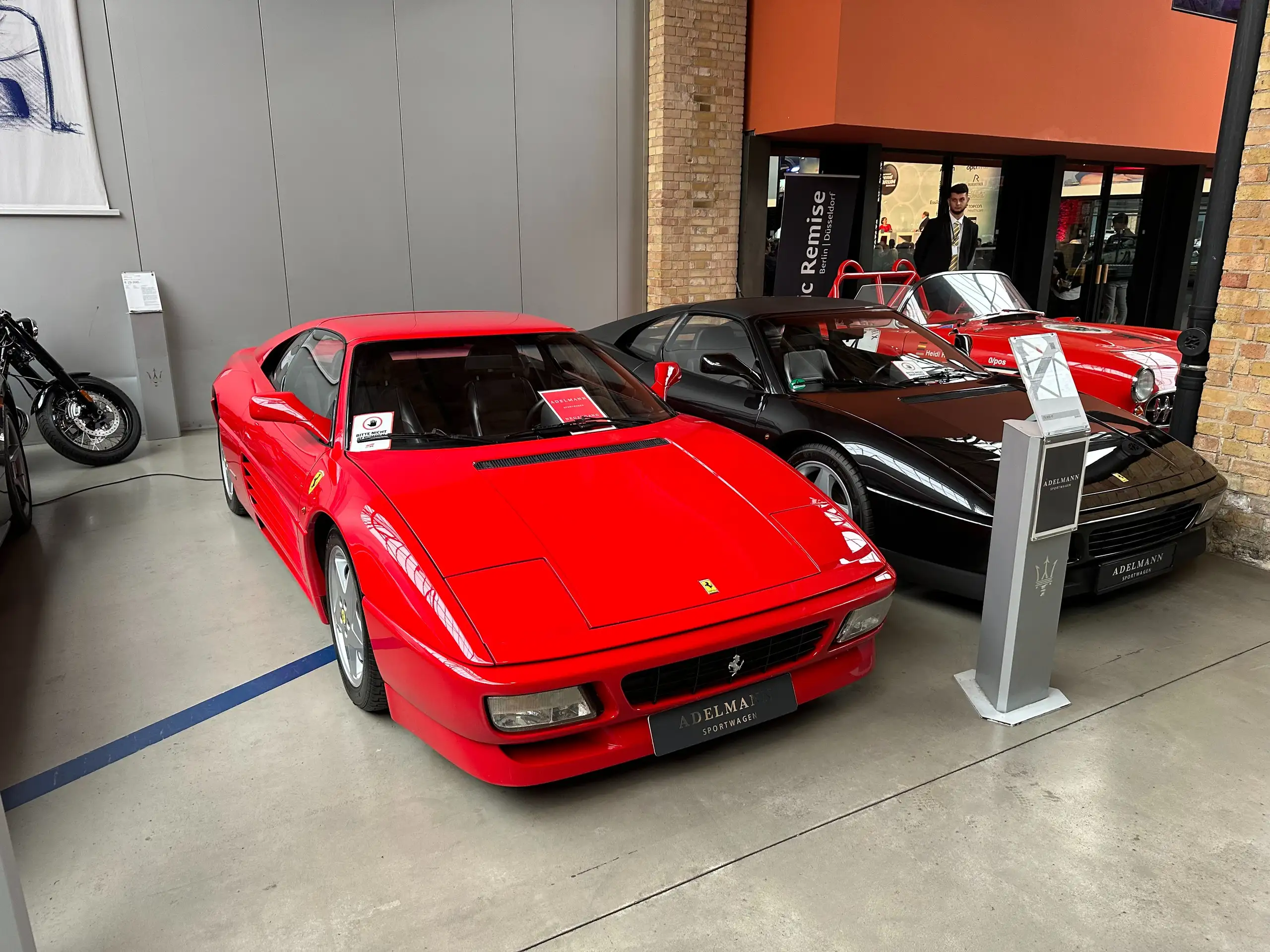 Ferrari - 348