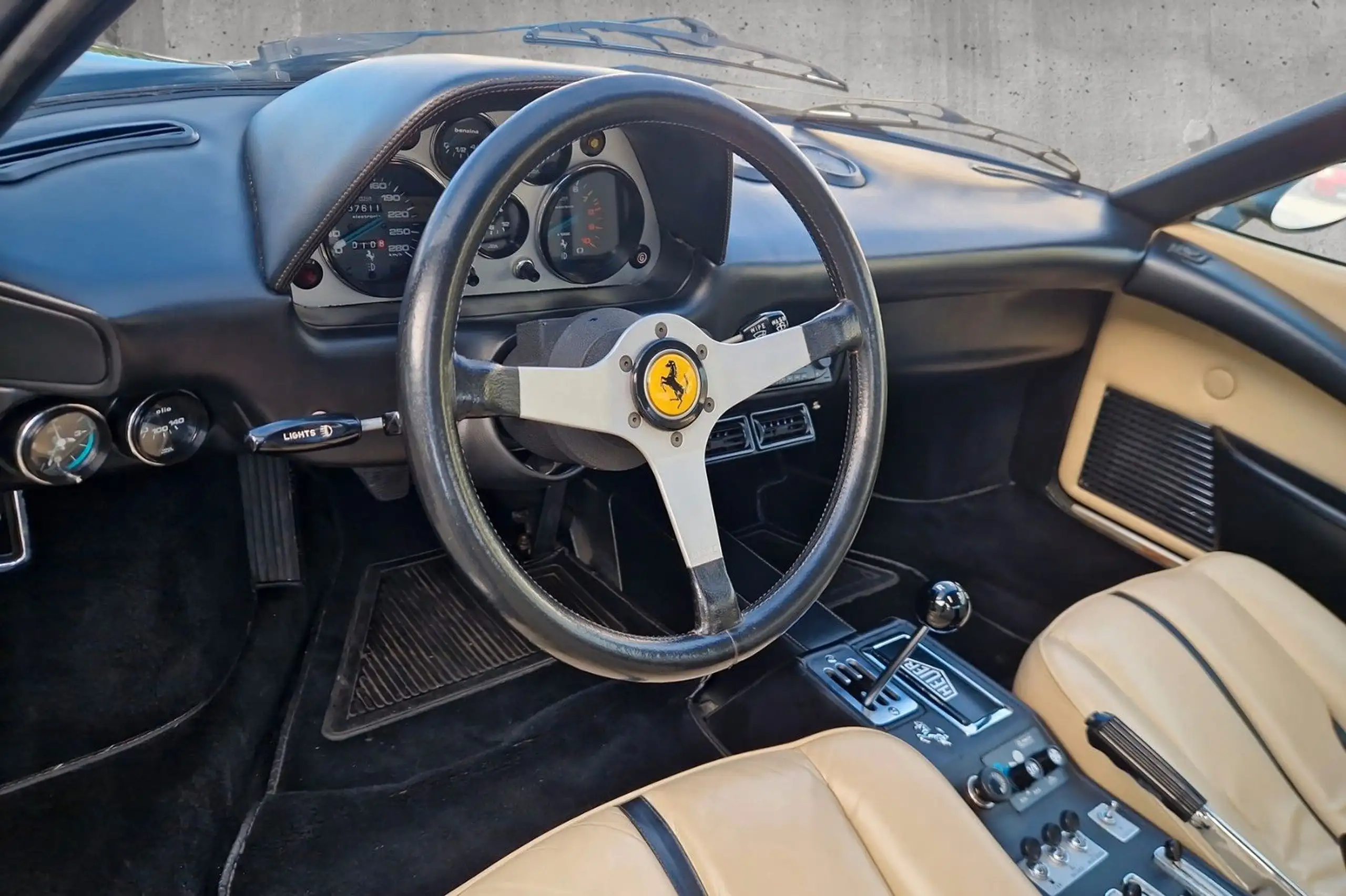 Ferrari - 308