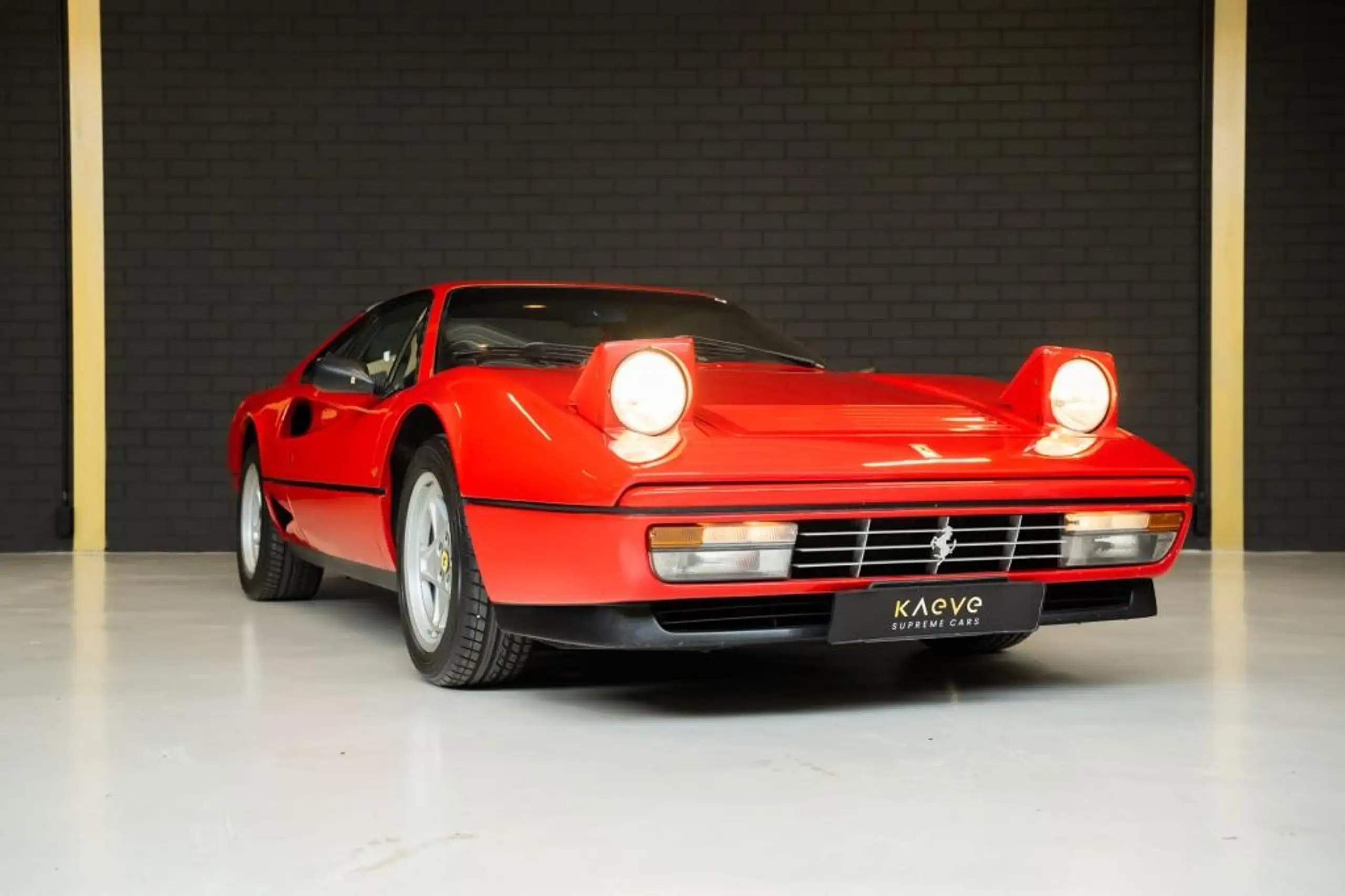 Ferrari - 208