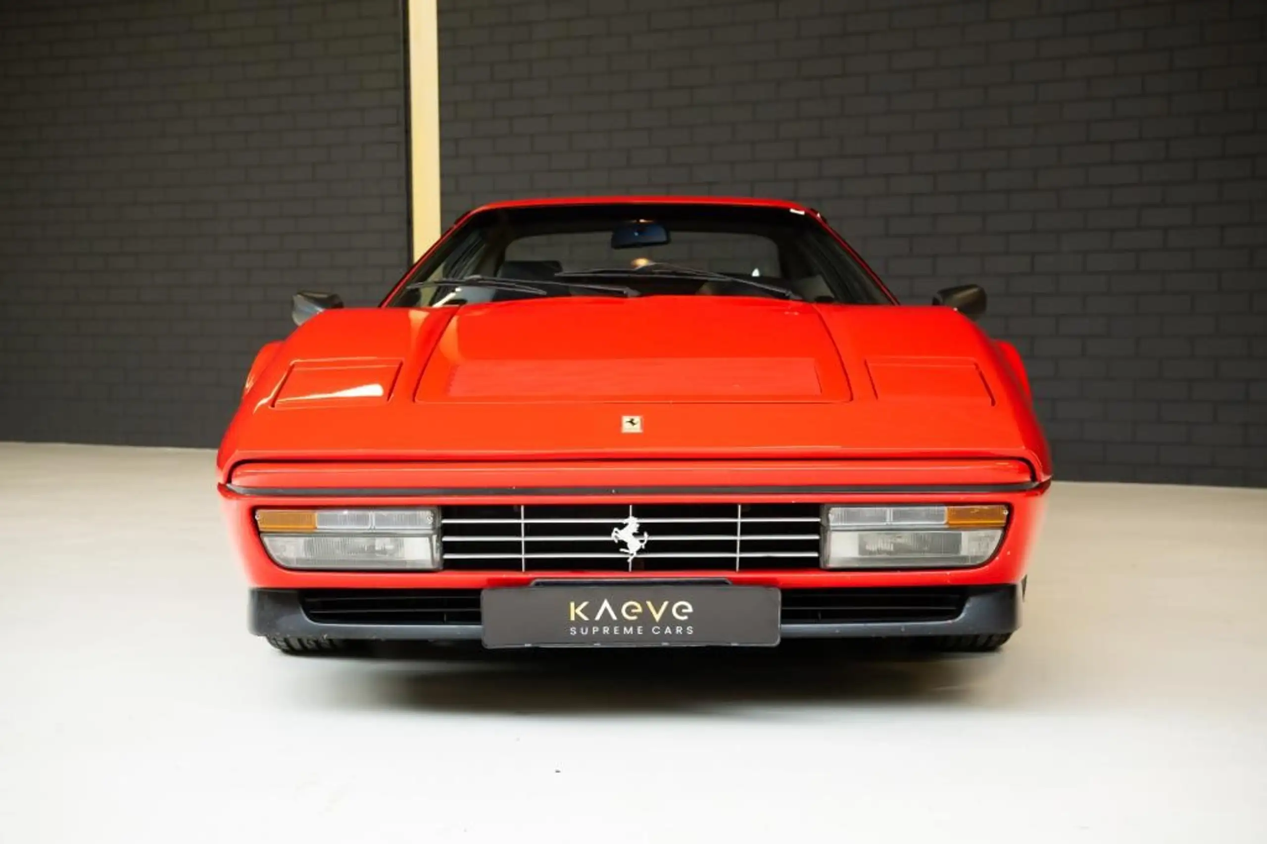 Ferrari - 208