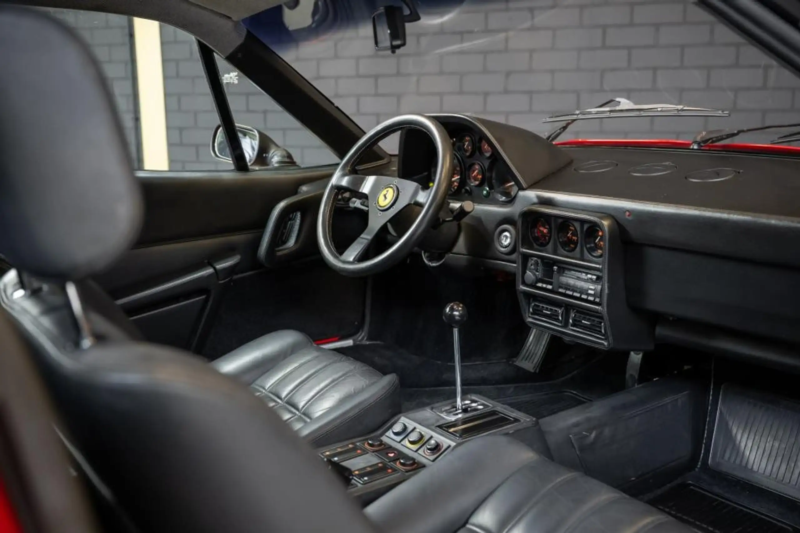 Ferrari - 208