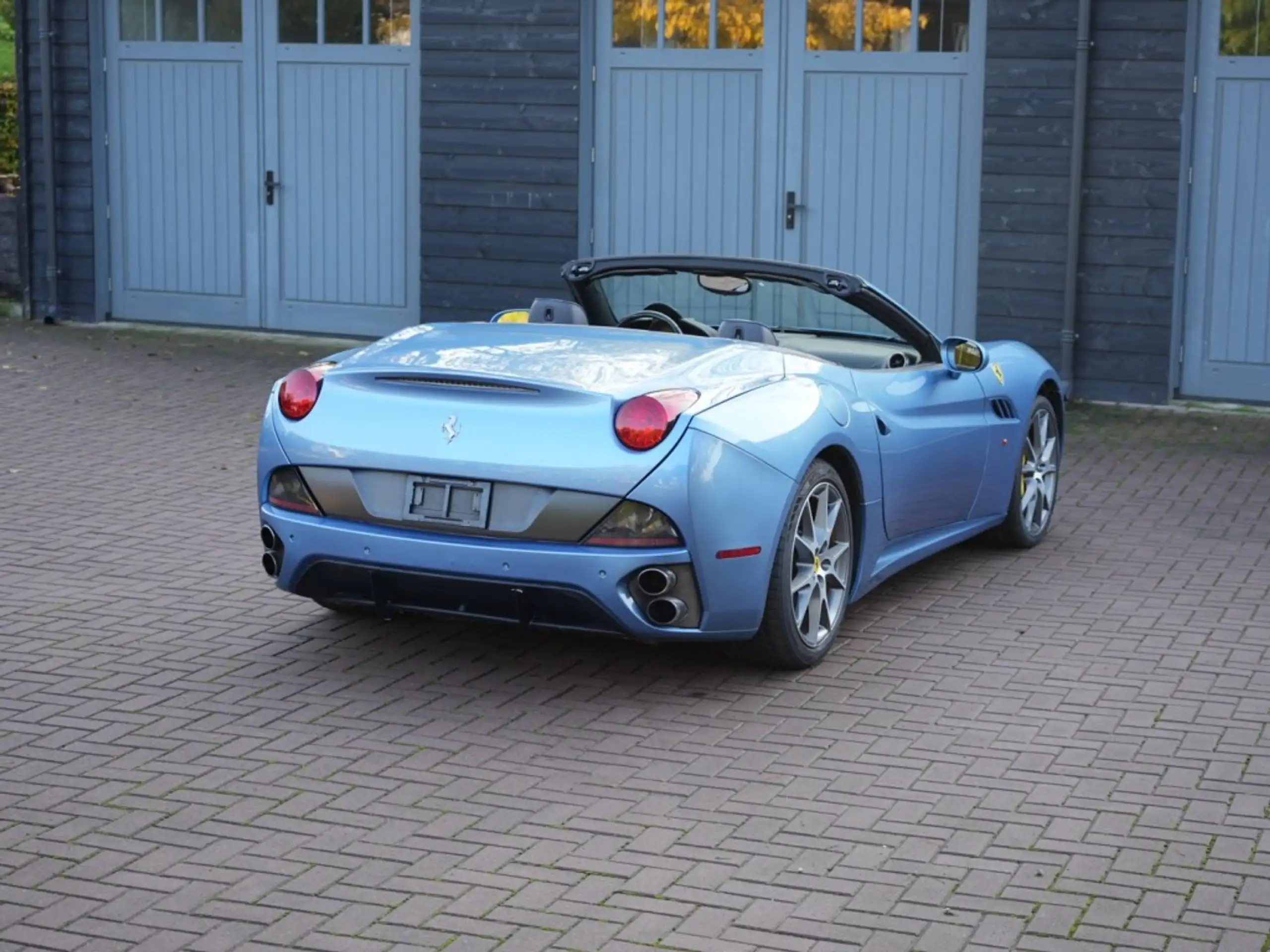 Ferrari - California