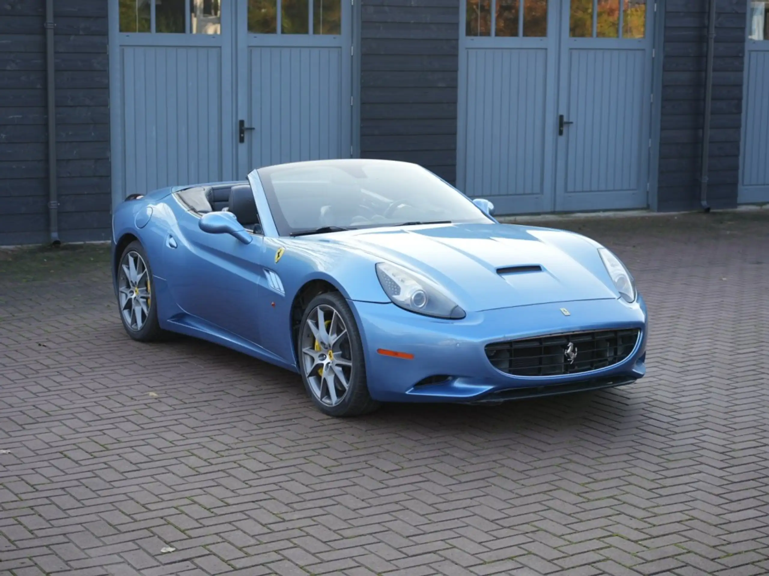 Ferrari - California