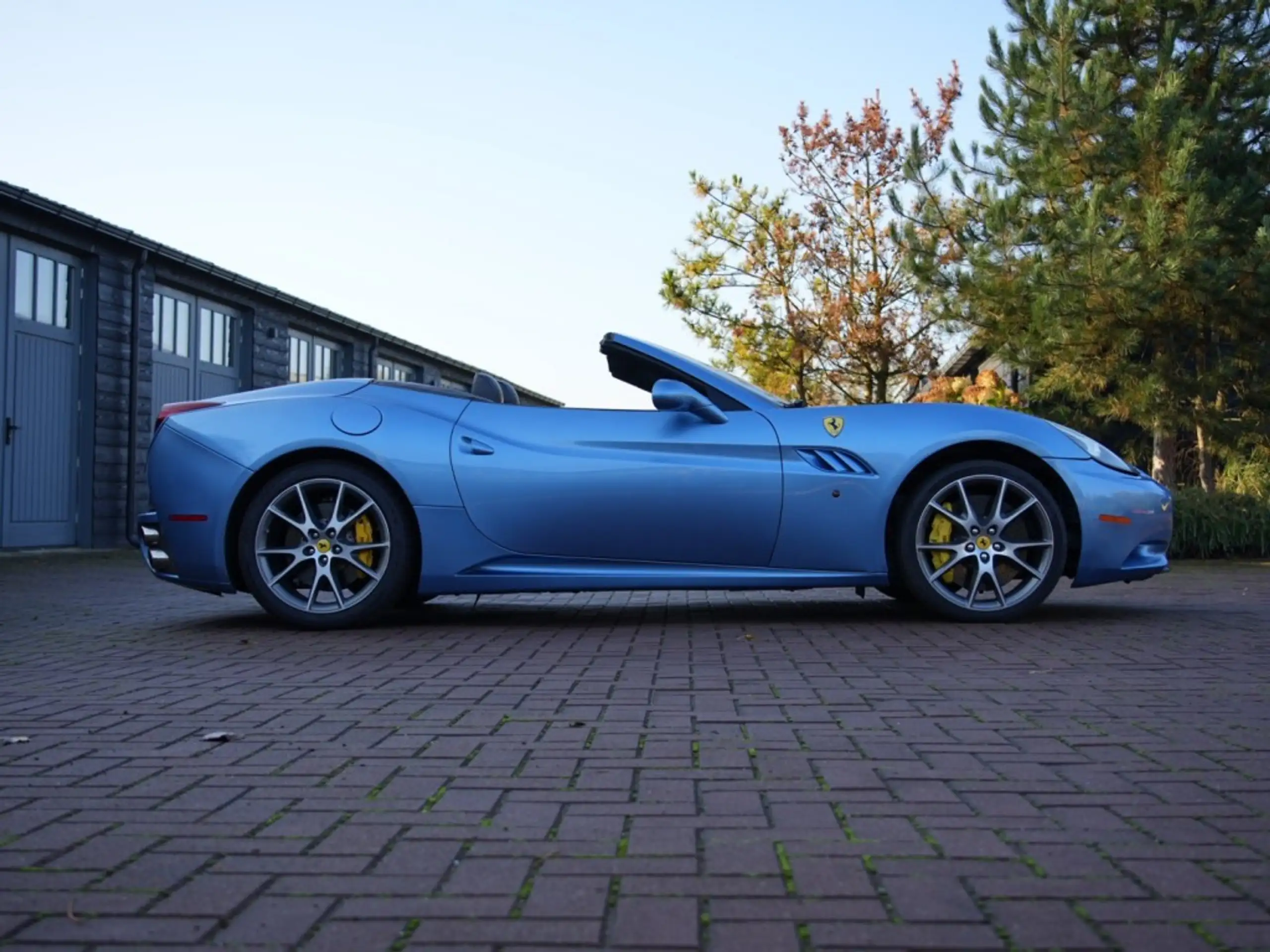 Ferrari - California