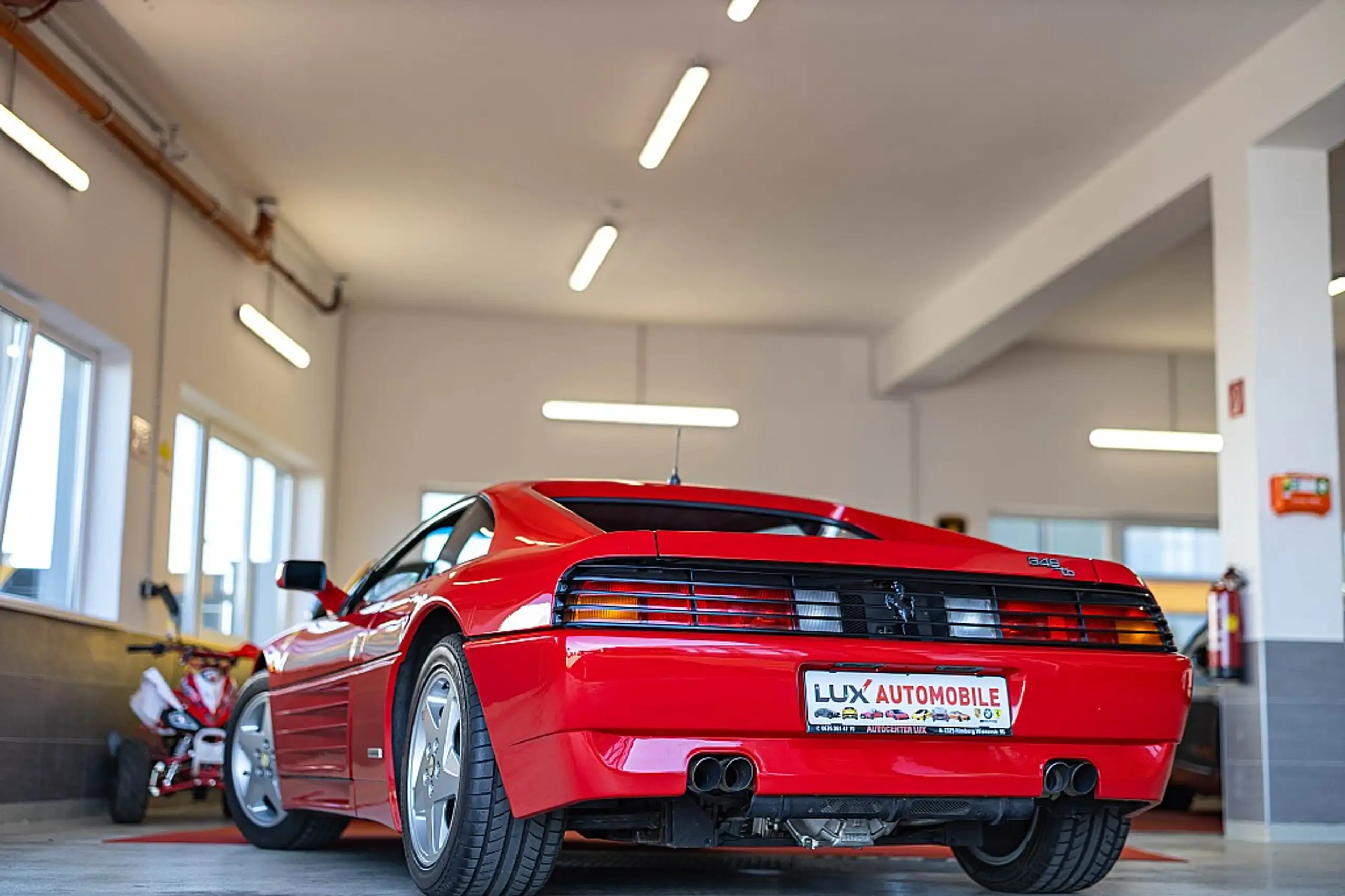 Ferrari - 348