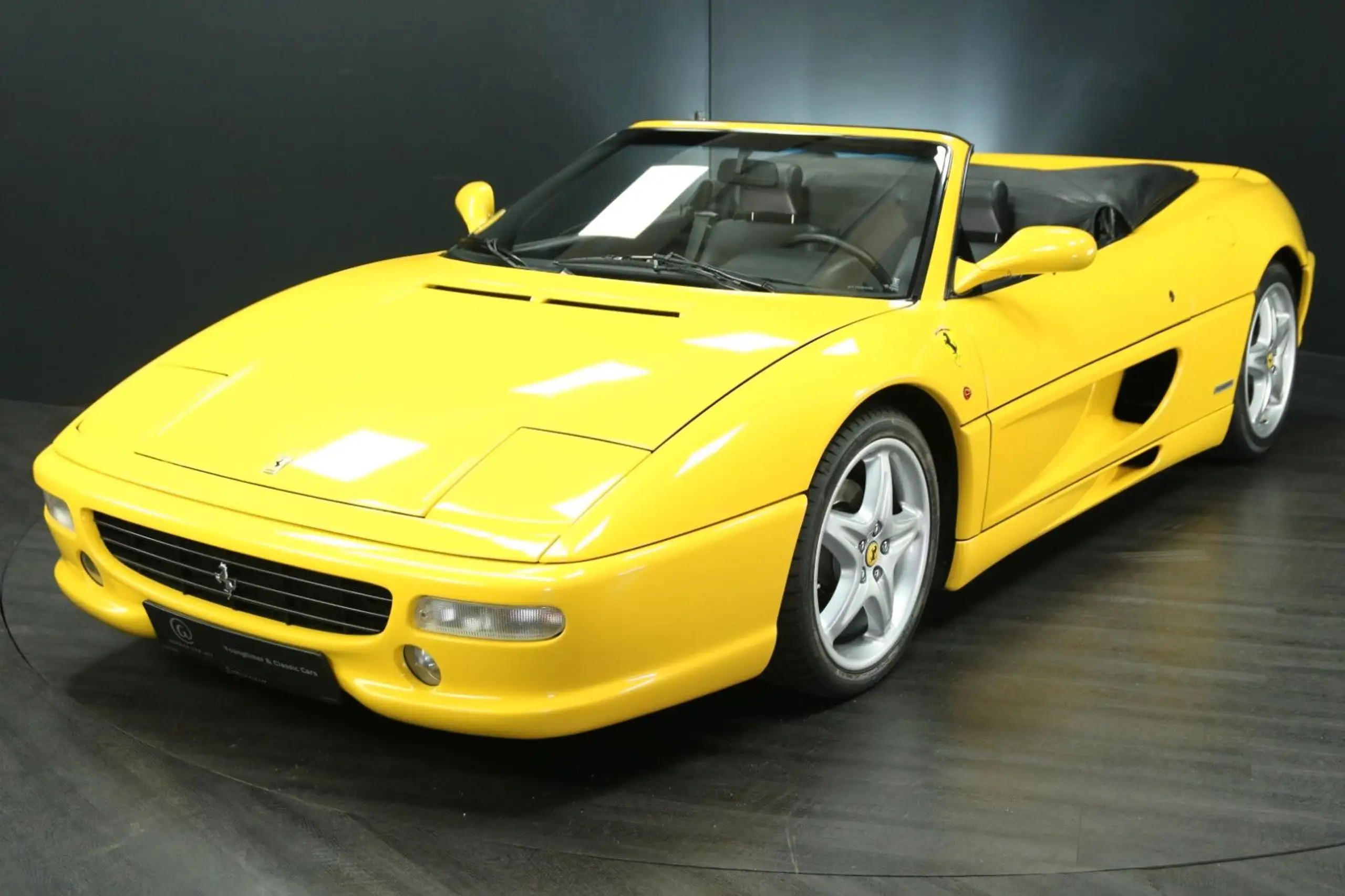 Ferrari - F355