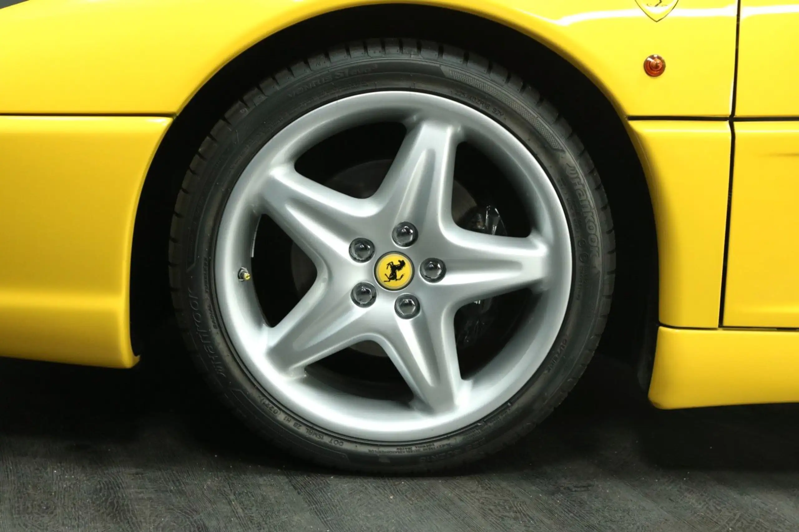 Ferrari - F355