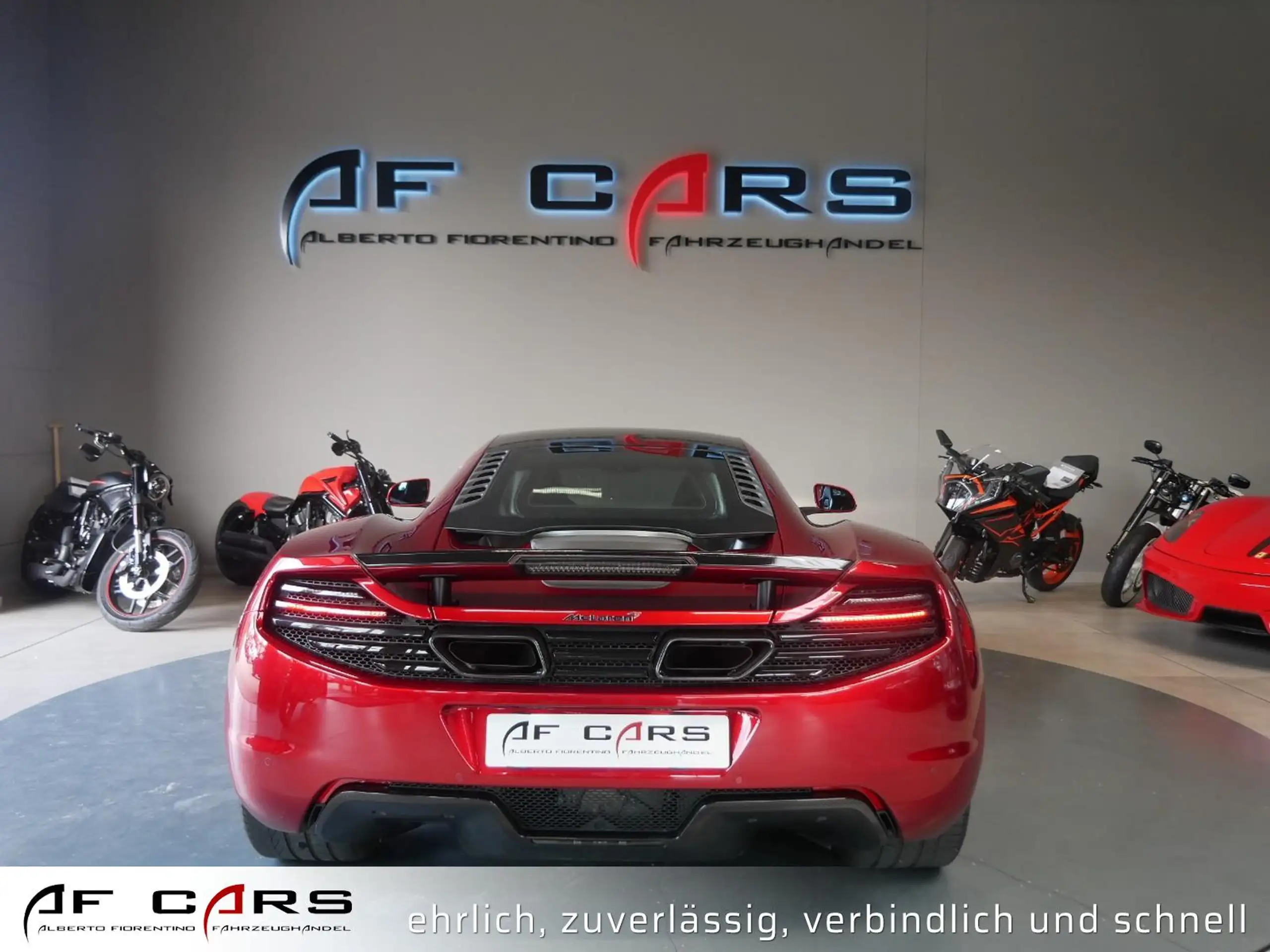 McLaren - MP4-12C